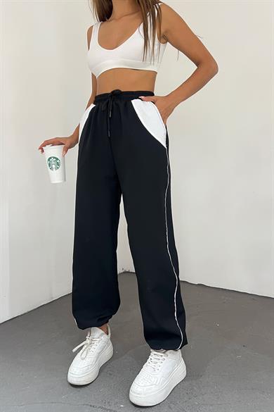 Siyah Beyaz Detaylı Garnili Bol Paça Eşofman Altı