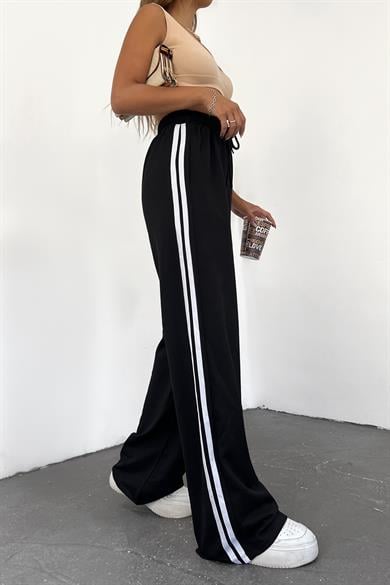 Siyah Çift Çizgili Bol Paça Eşofman Altı