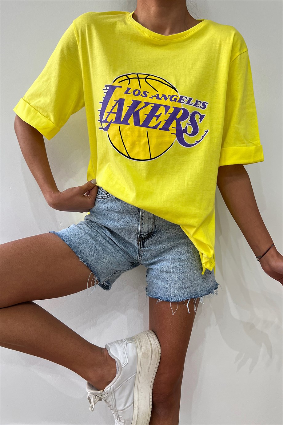 Hera Moda Kadın Yan Yırtmaçlı Sarı Lakers Tshirt