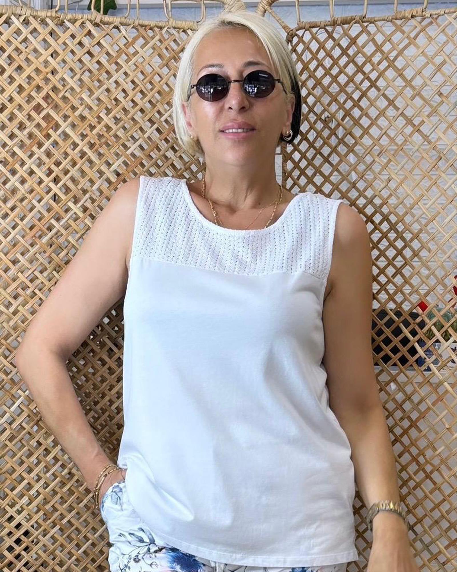 Askılı Yumuşak Dokulu Bluz Beyaz