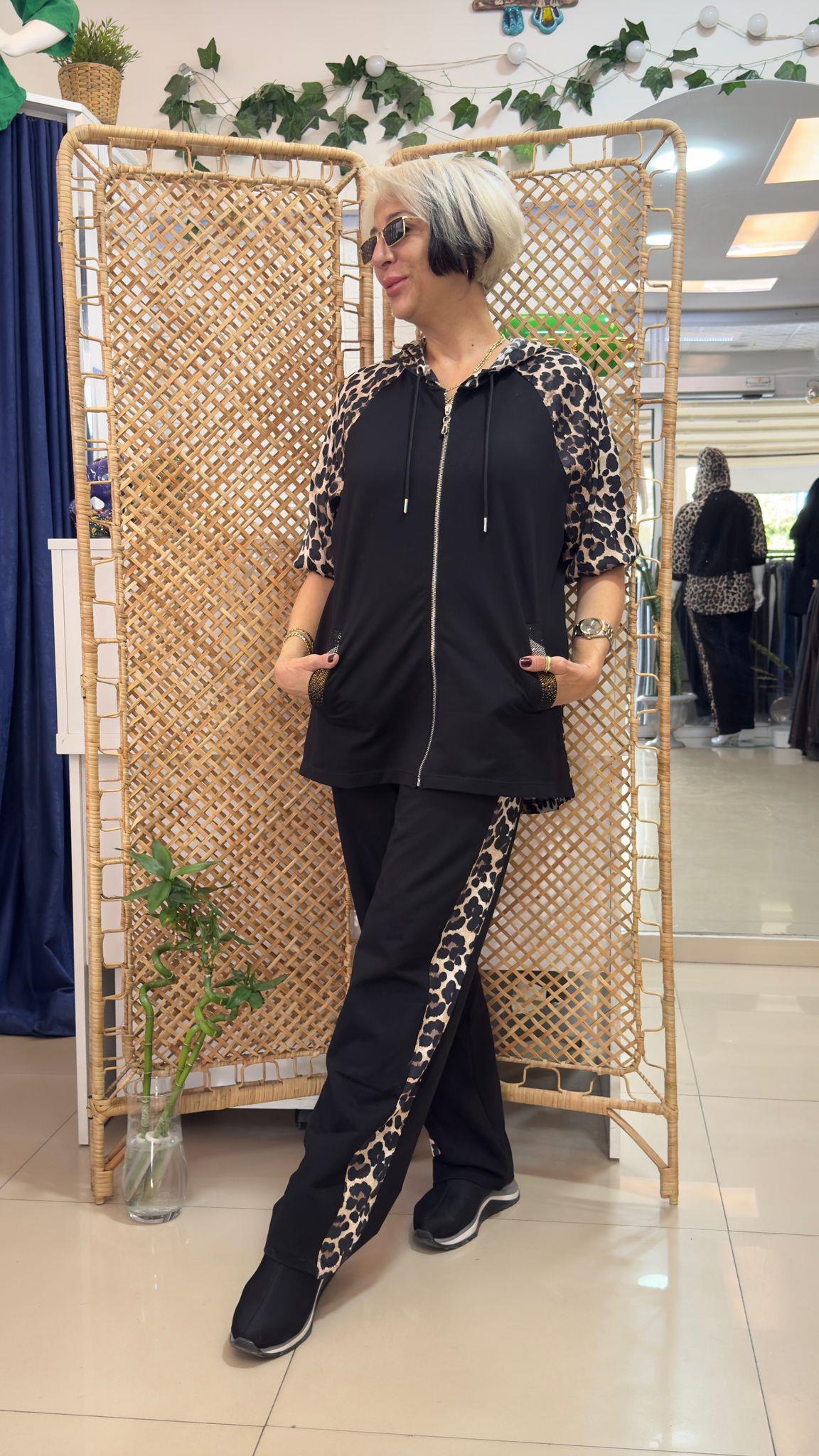 Cep Taş Detaylı Leopar Takım Siyah