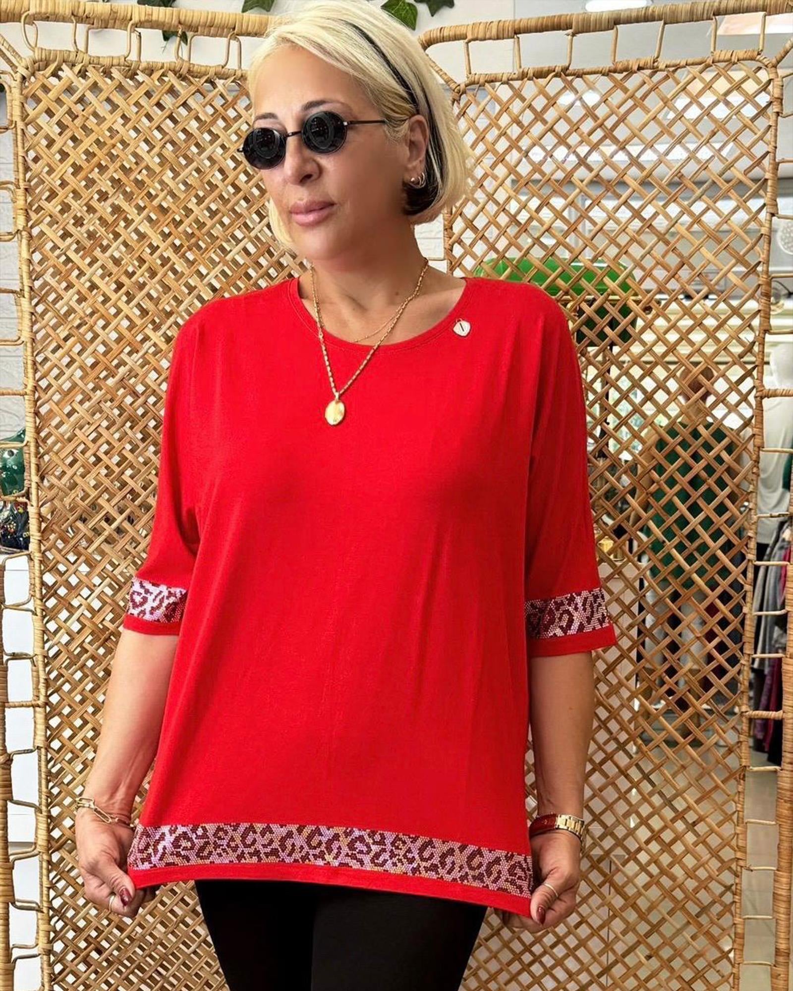Kolları Ve Etek Uçları Leopar Desenli Bluz Kırmızı