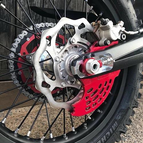 Beta X-Pro Race 25-26 Arka Disk Koruma