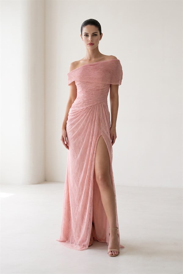 Pudra Omuz Ve Bel Detaylı Tam Kalıp Maksi Boy Abiye Elbise