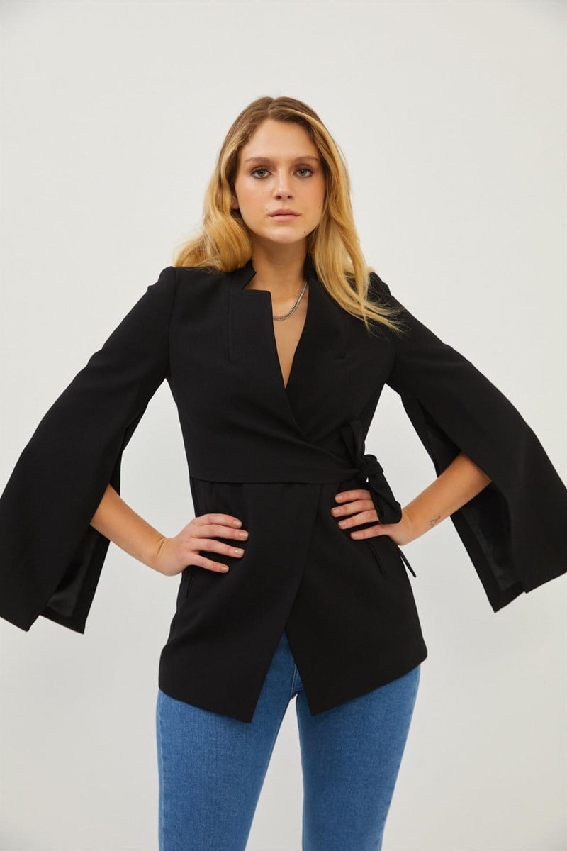 Siyah Kruvaze Bağlama Detaylı Pelerin Ceket Kadın Ceket modelleri