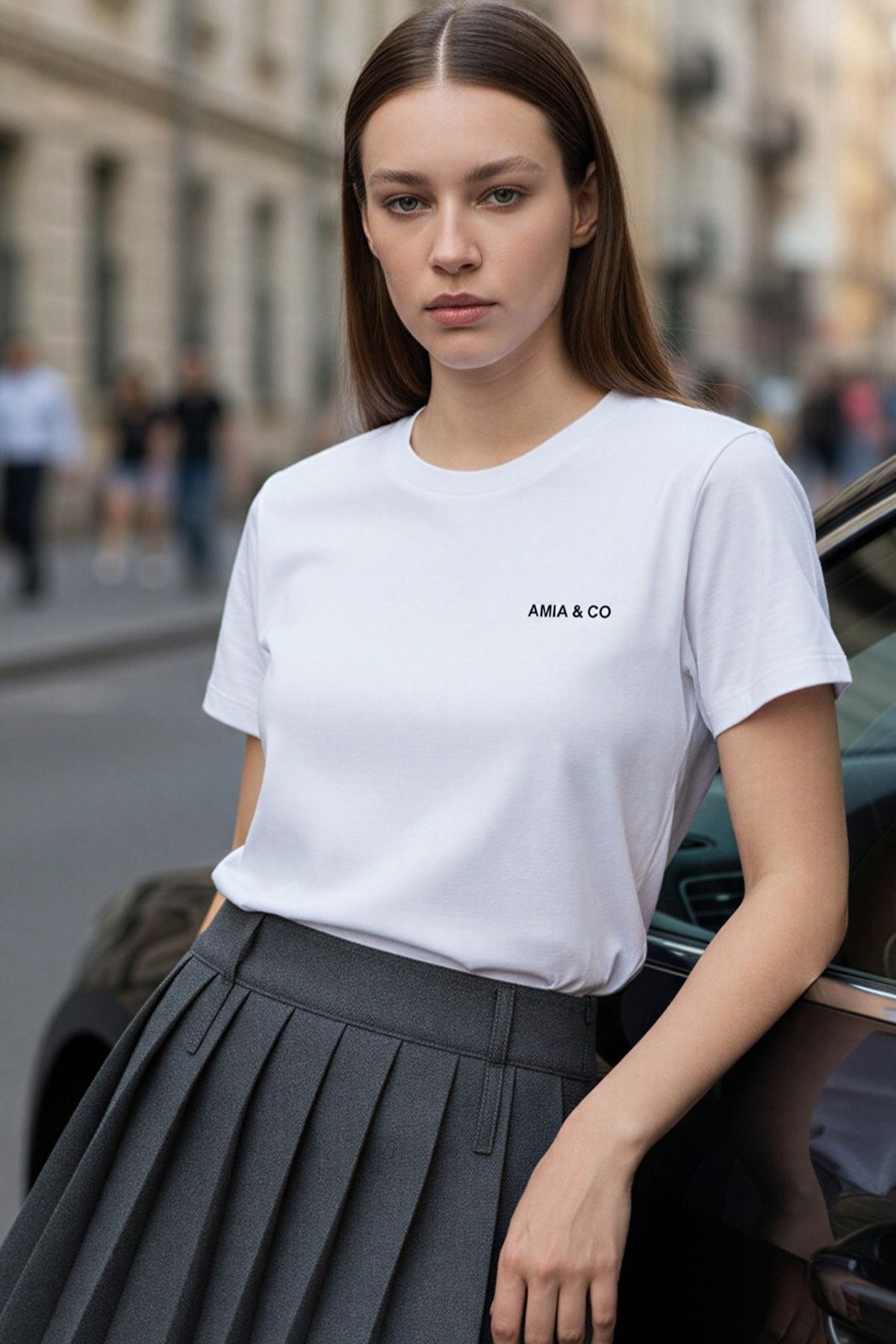 Ekru Amia&Co Marka Bisiklet Yaka Logo Detaylı Kısa Kollu T-Shirt