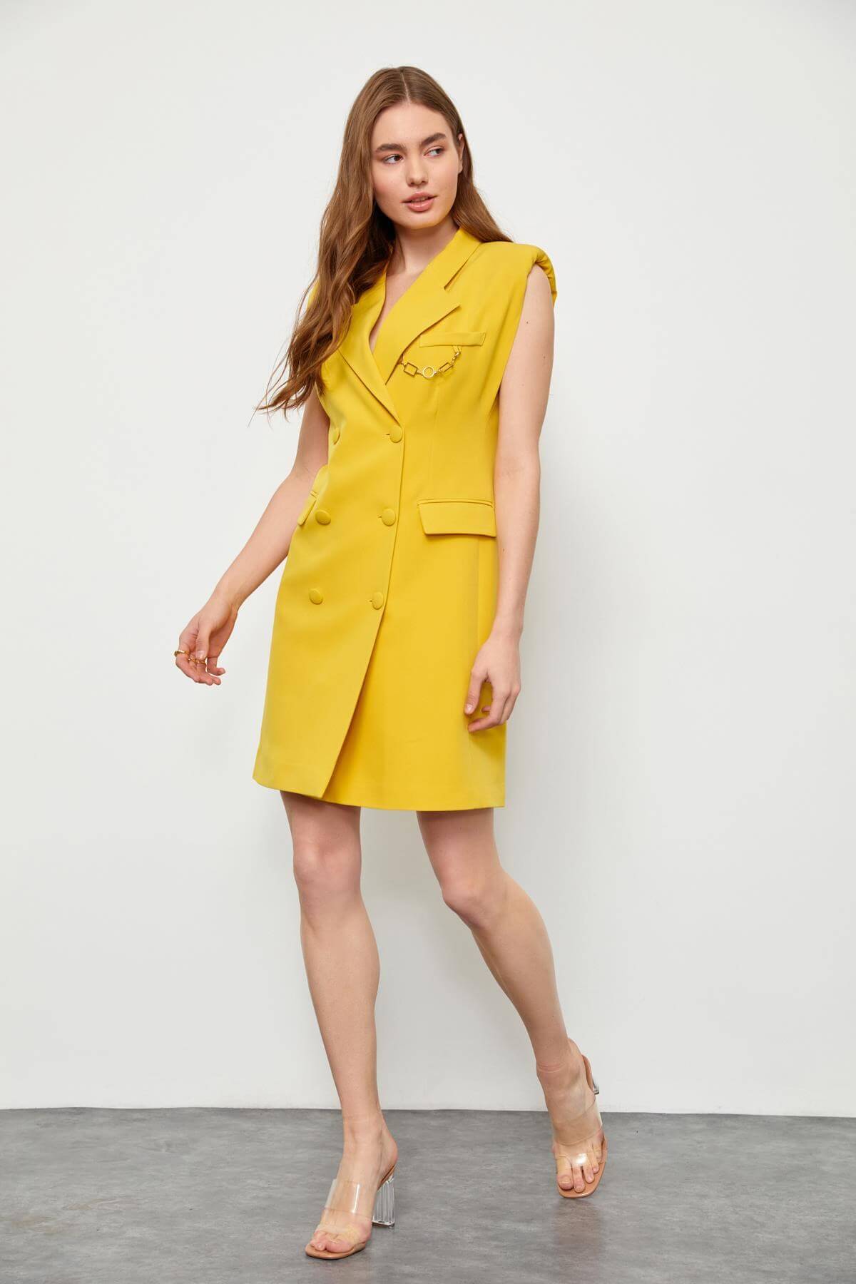 Kadın Sarı Zincir Detaylı Kolsuz Ceket Elbise ST060S40107602 | Setre