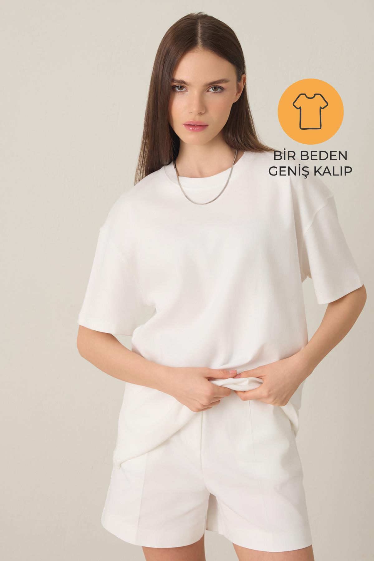 Ekru %100 Pamuklu Bisiklet Yaka Basic Kısa Kollu Oversize T-Shirt