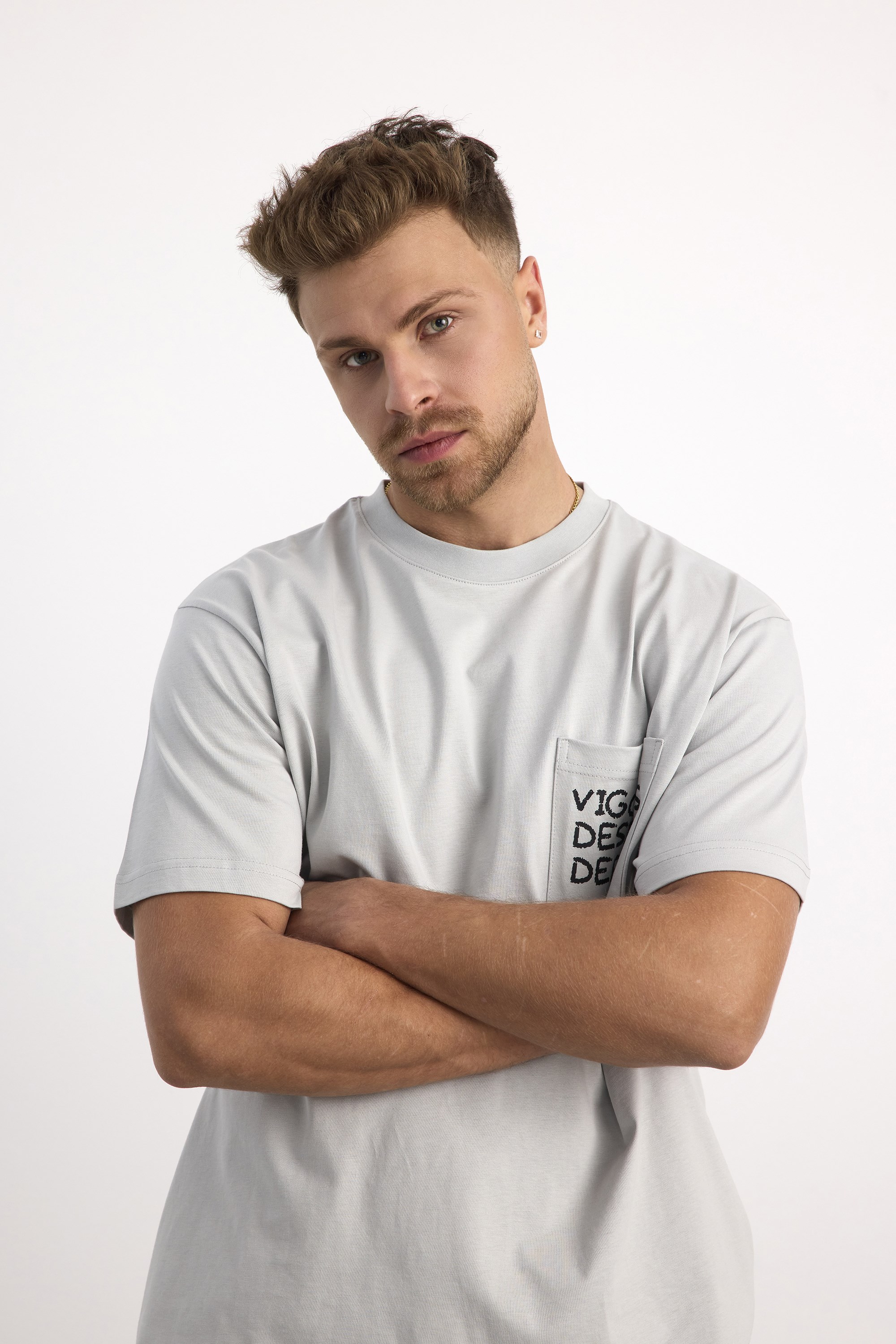 VIGOSS ACTION OVERSIZE BASKILI ERKEK T-SHIRT CEPLİ 63084-30226