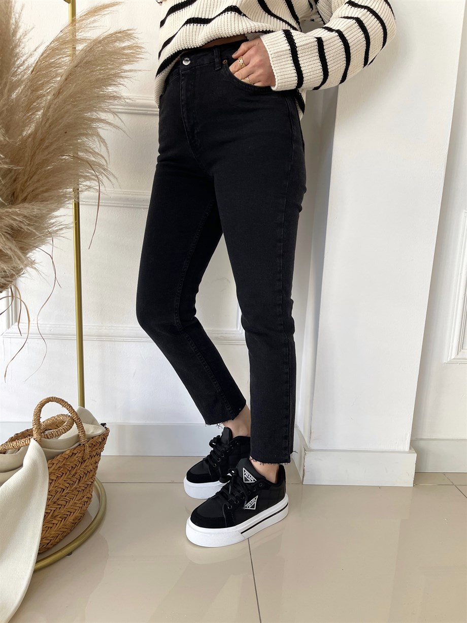 Boy Fit Kesik Paça Jean Gri