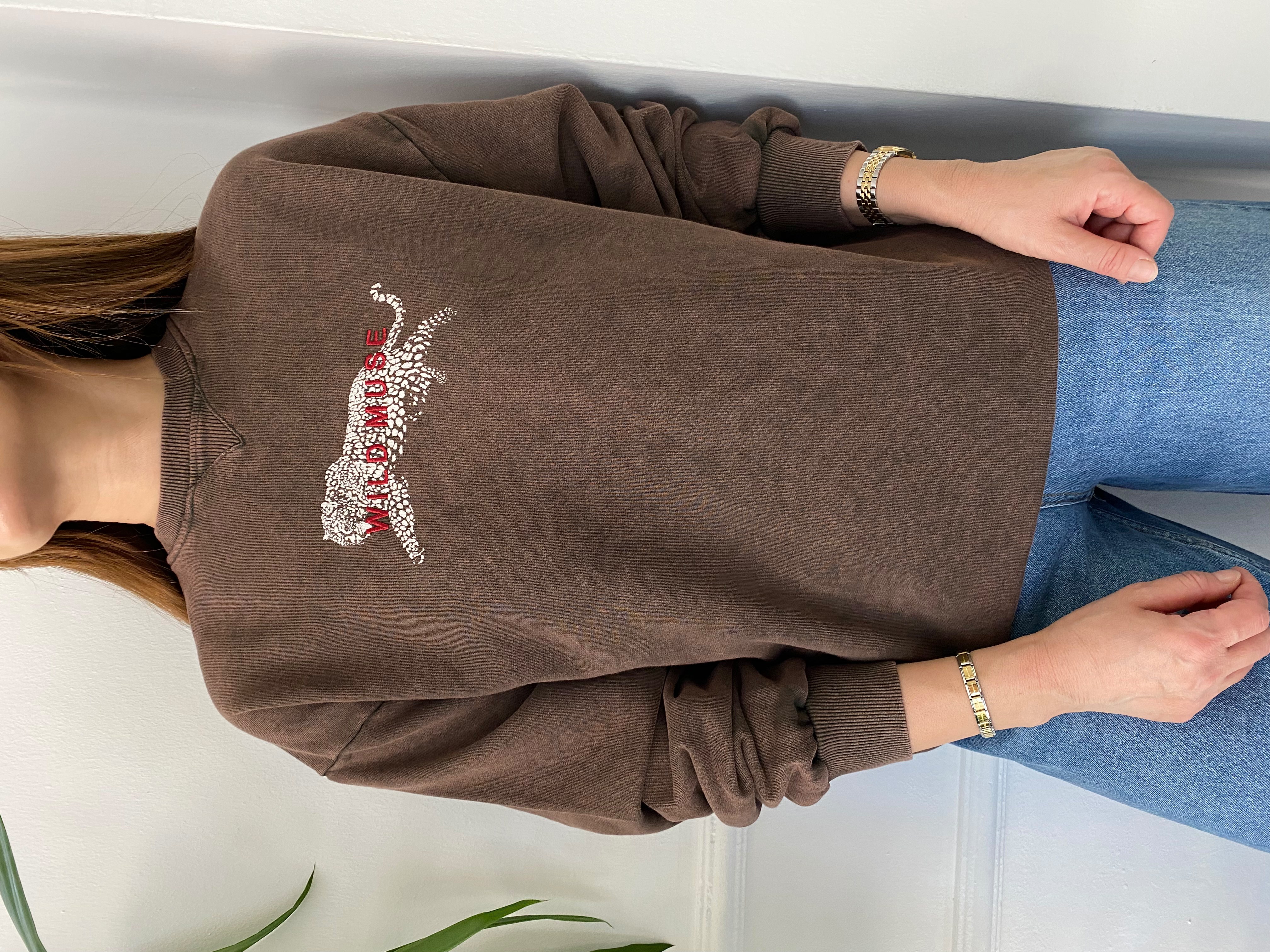 Wild Muse Nakışlı Batik Sweat Kahve