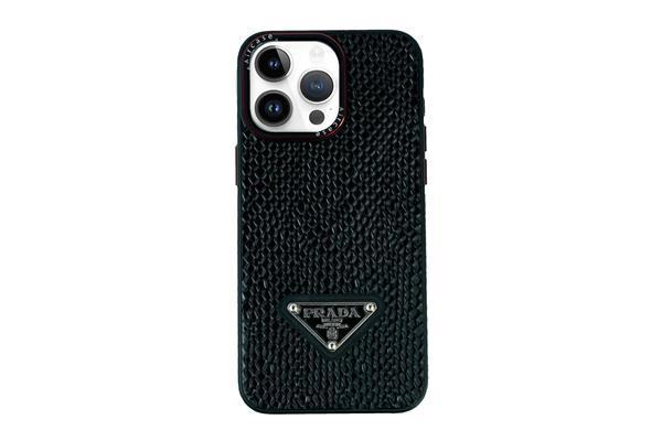 Lüks PRADA Deri iPhone 15 Pro Max Kılıf - Şıklık ve Koruma Bir Arada