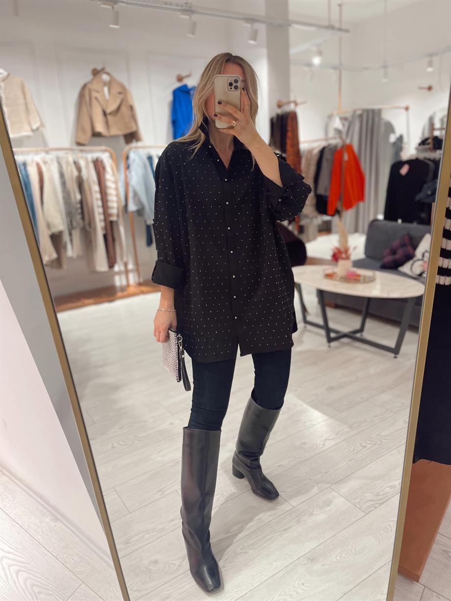 Siyah Oversize Taş İşlemeli Pamuk Saten Tasarım Gömlek