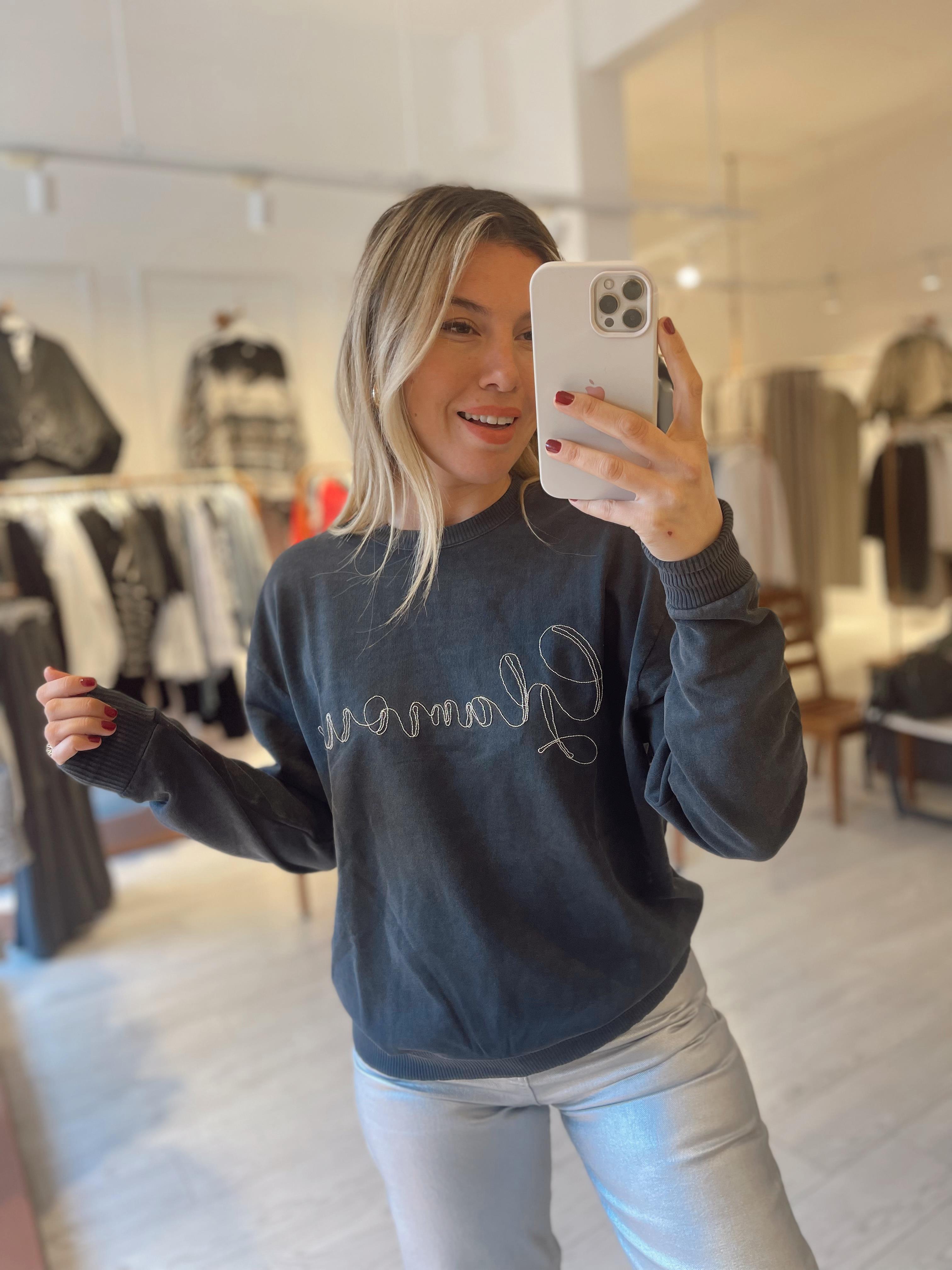 Yıkamalı Taşlı Yazılı Sweat