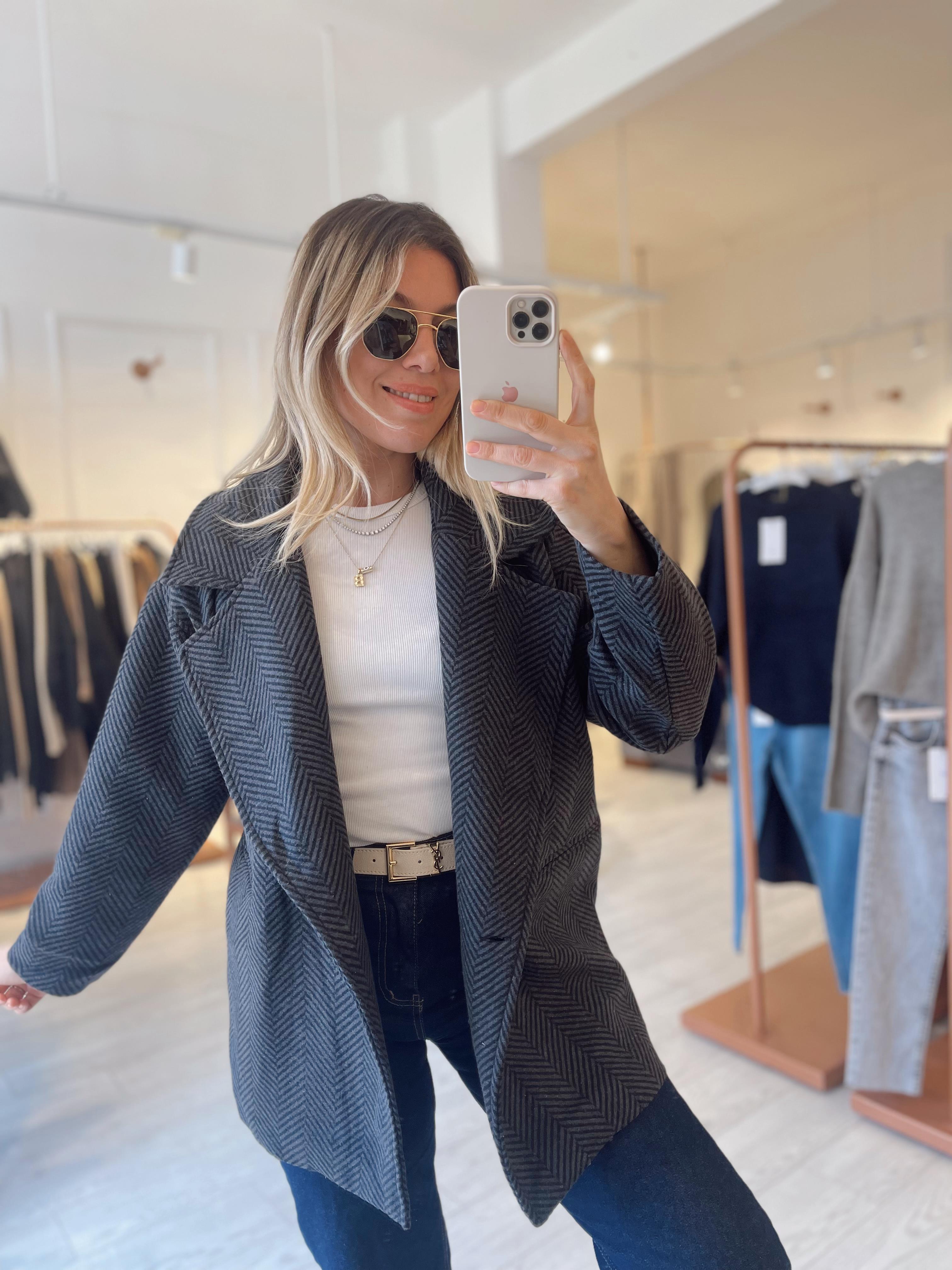 Antrasit Siyah Balıksırtı Oversize Kaban · 6
