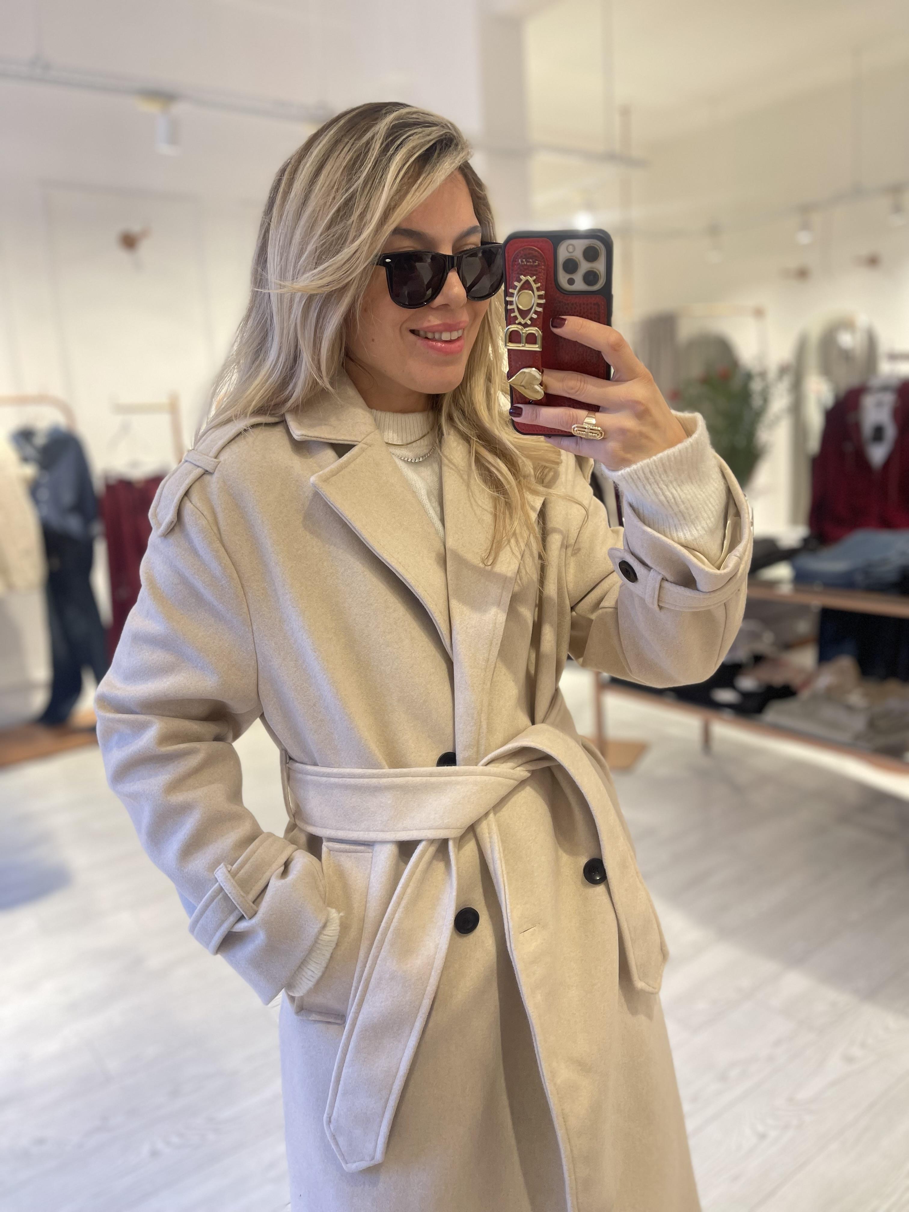 Bej Premium Kaşe Kaban · 3