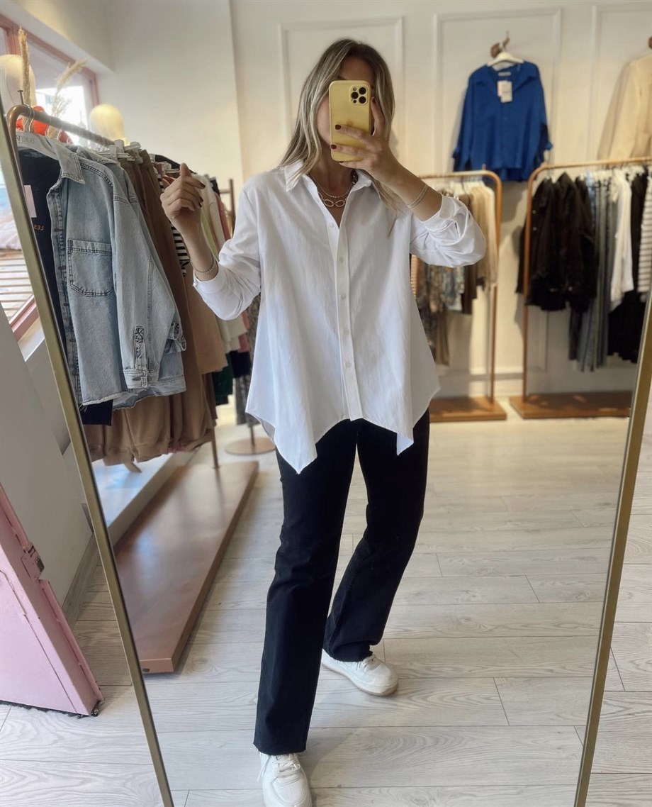 Beyaz Asimetrik Gömlek