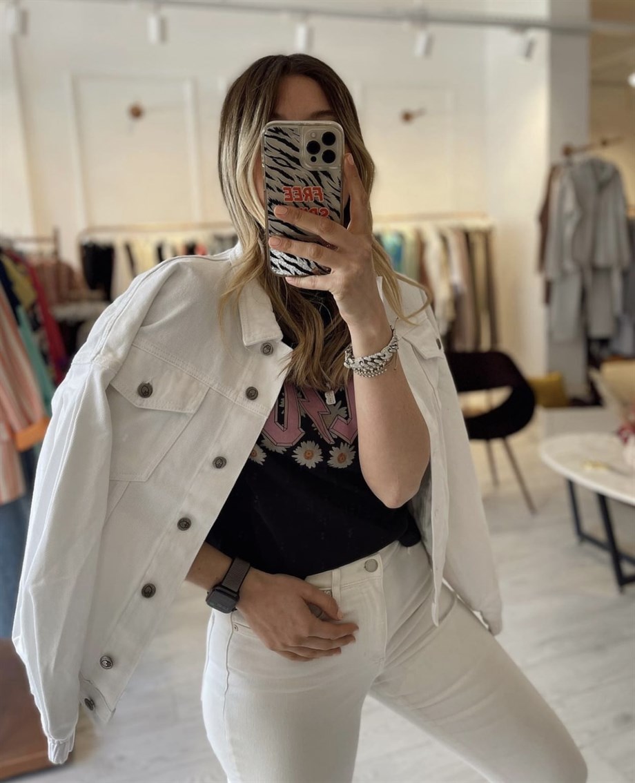 Beyaz Balon Kollu Ceket 