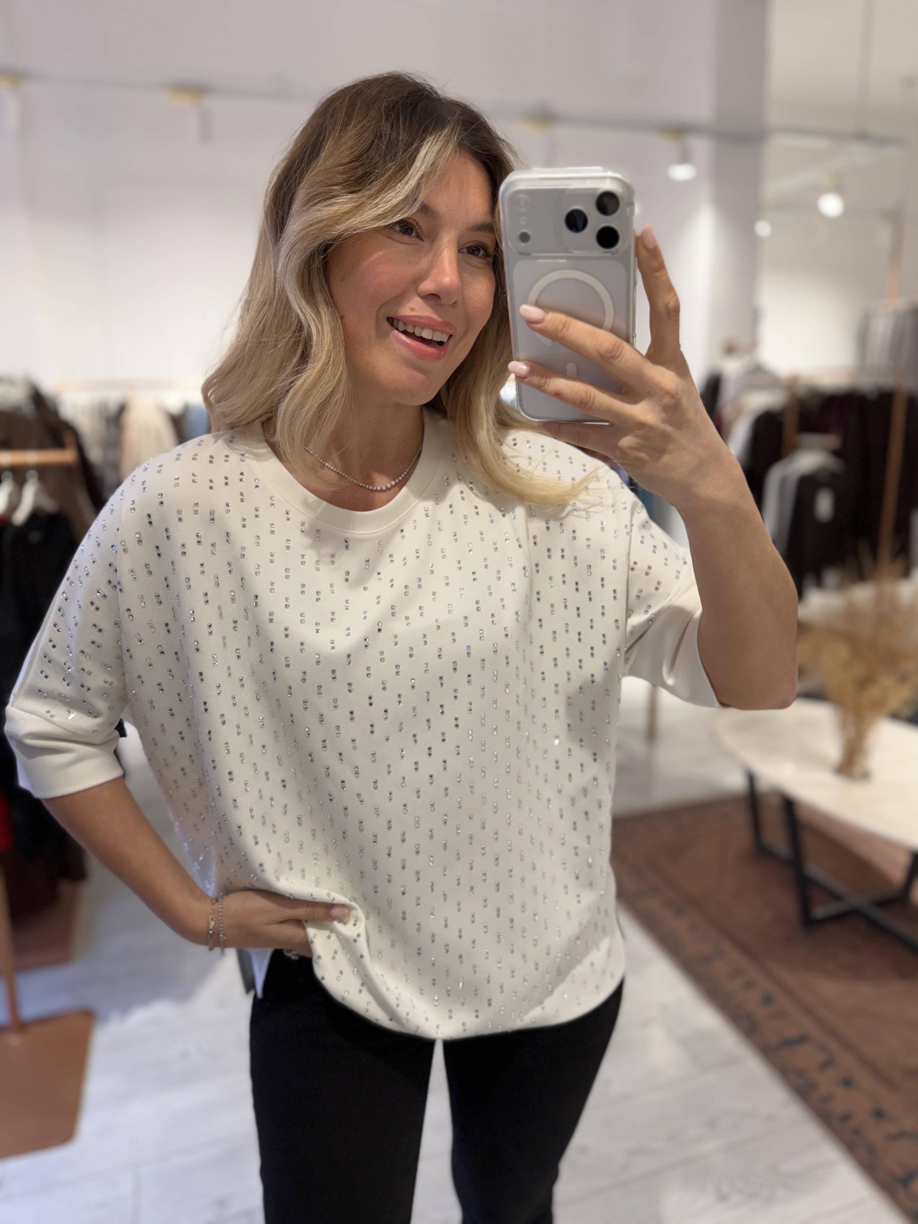 Beyaz Bisiklet Yaka İthal Taşlı Yetim Kol Bluz