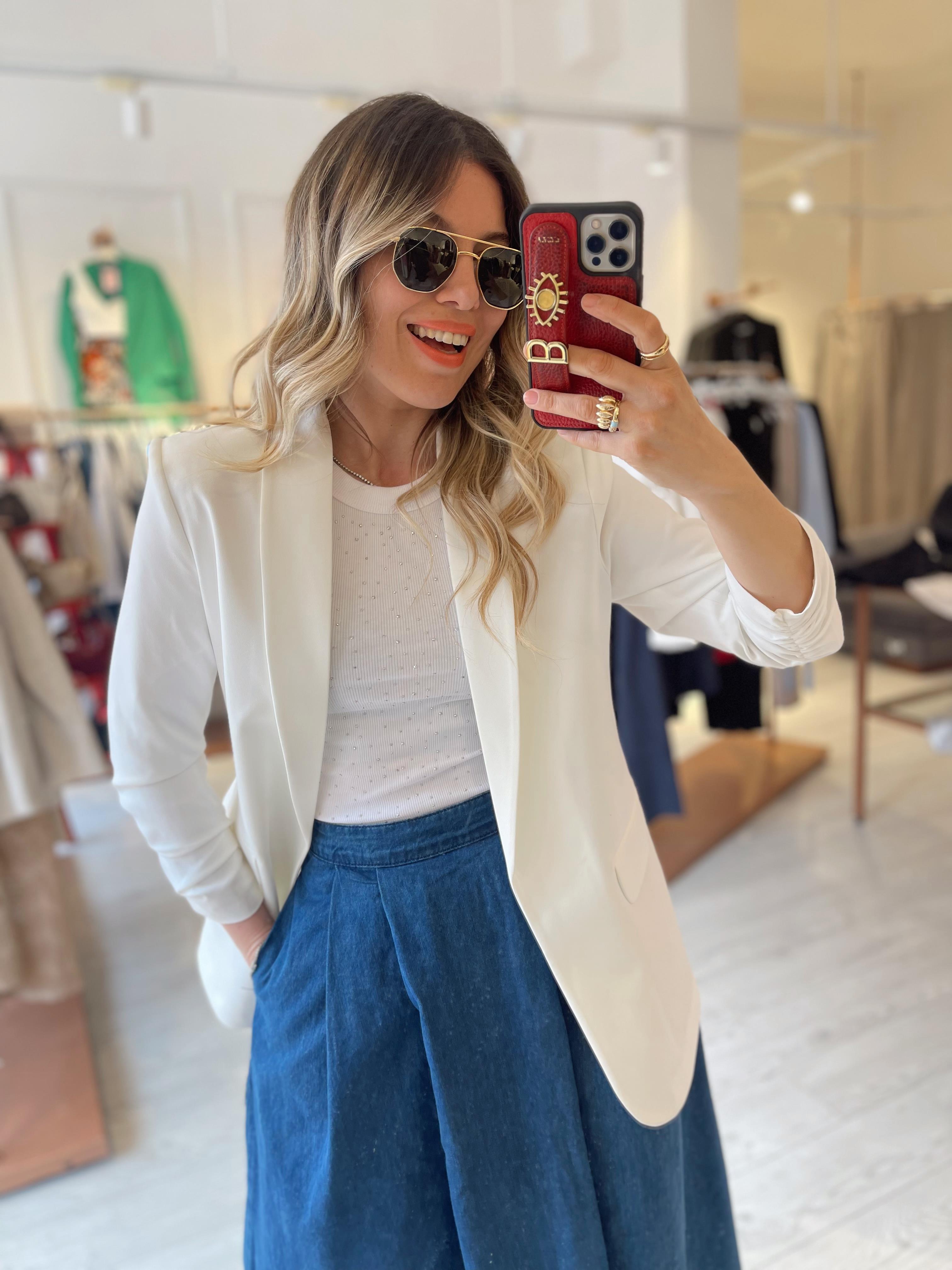 Beyaz Kolları Büzgülü Blazer · 5