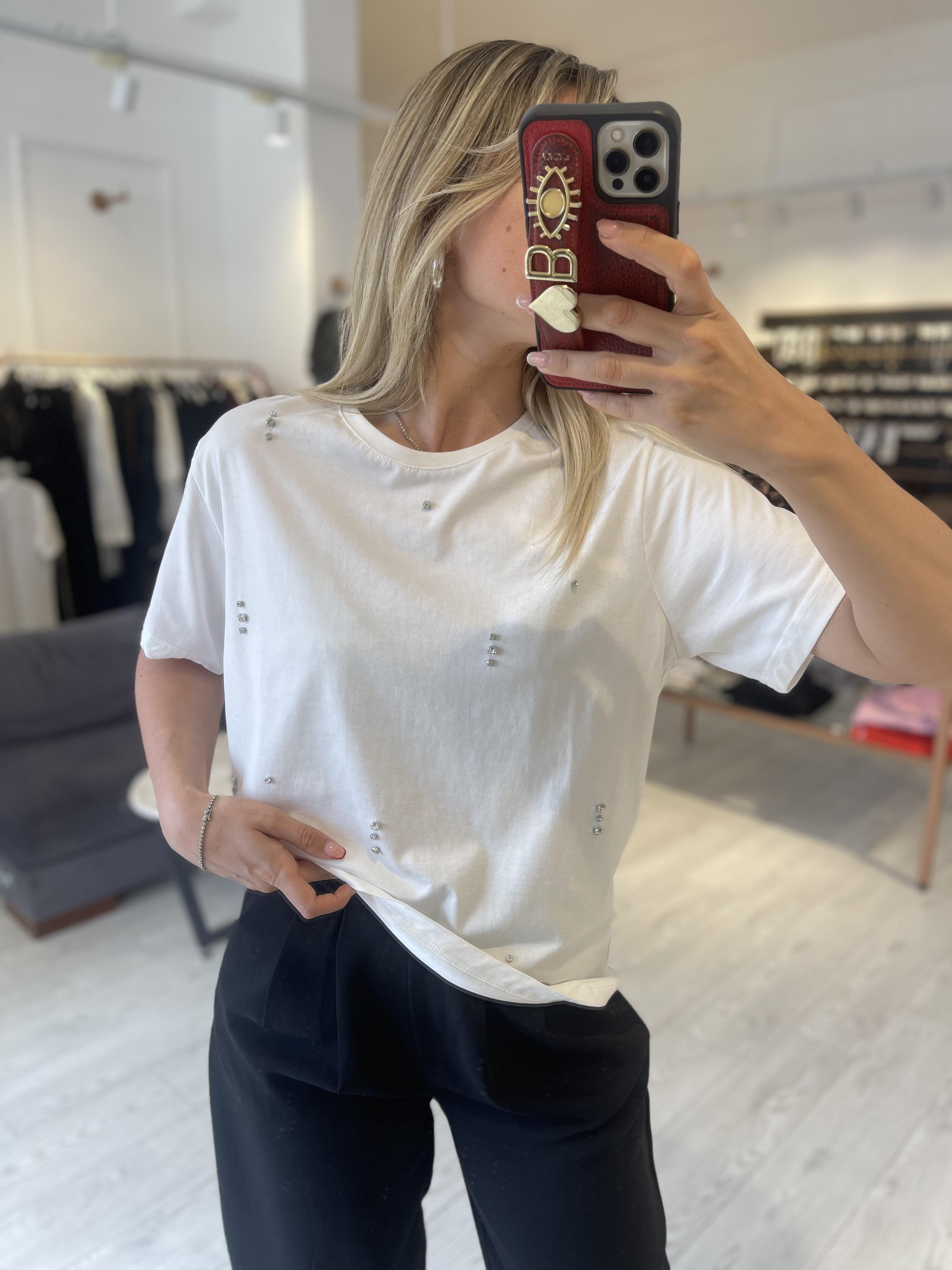 Beyaz Taş İşlemeli Tshirt 