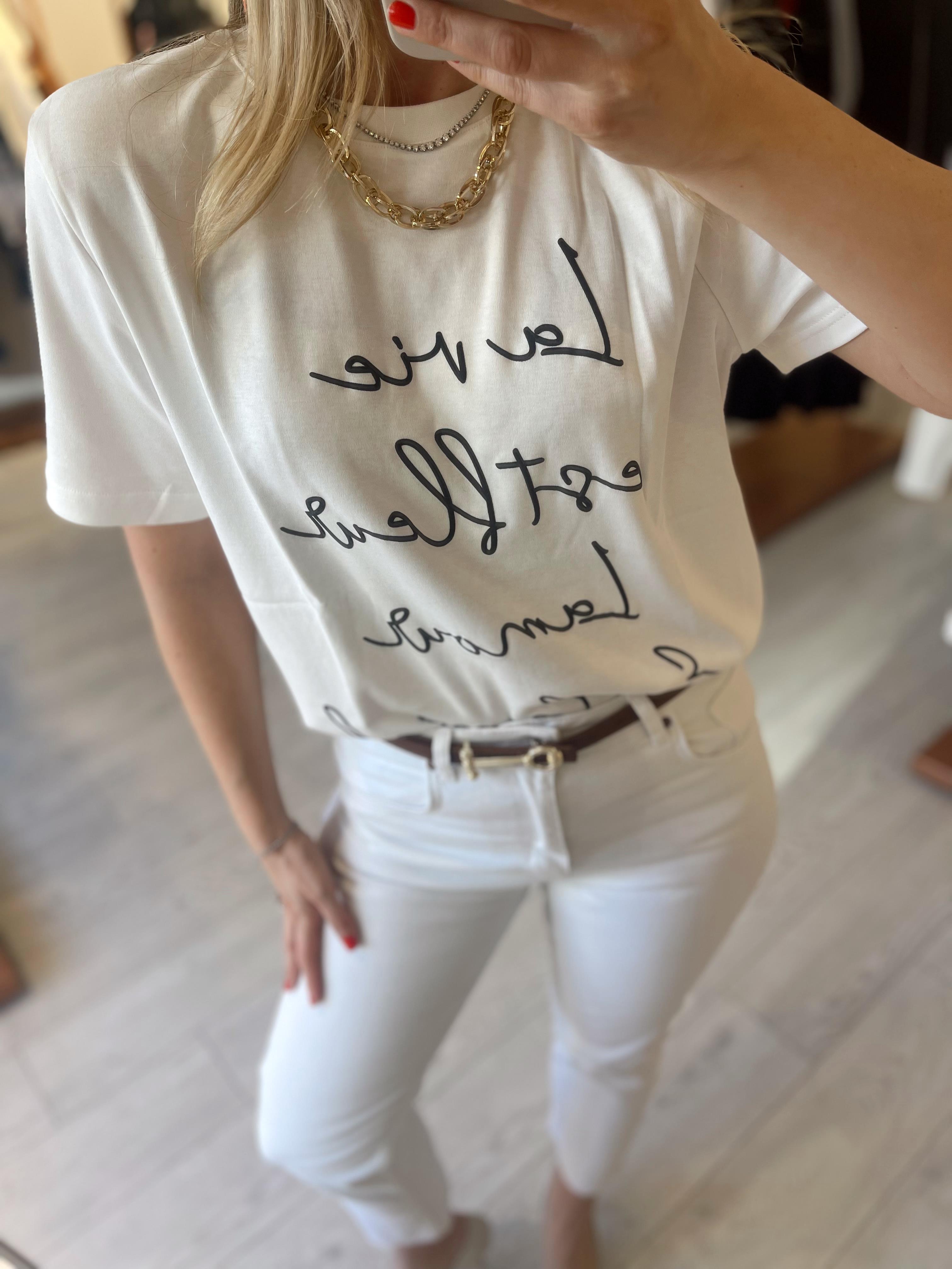 Beyaz Yazılı Premium Pamuklu Tshirt · 2