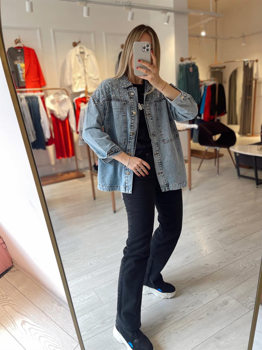 Boncuk İşlemeli Tasarım Denim Ceket · 4