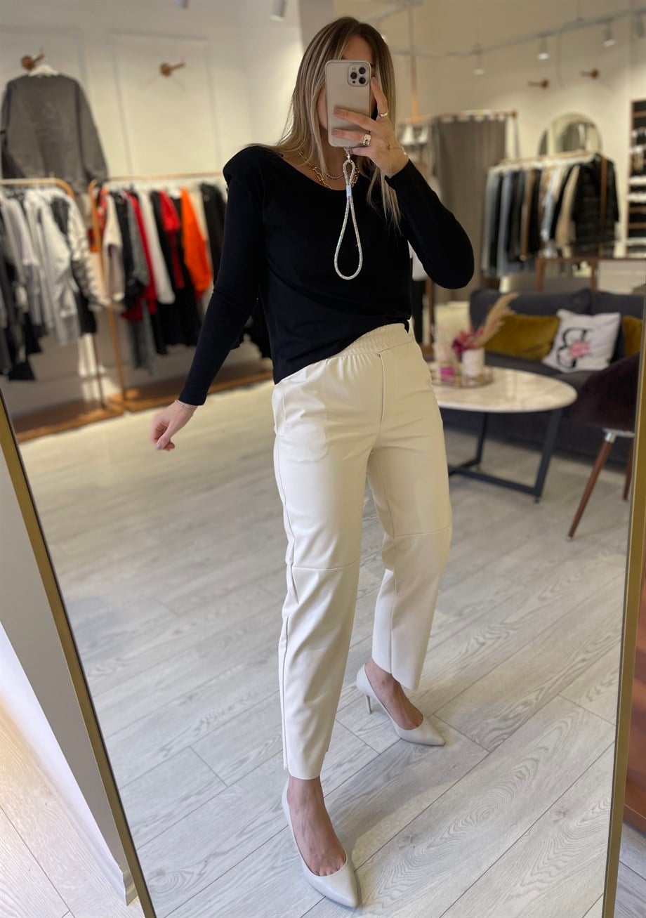 Ekru Rahat Kesim Deri Pantolon