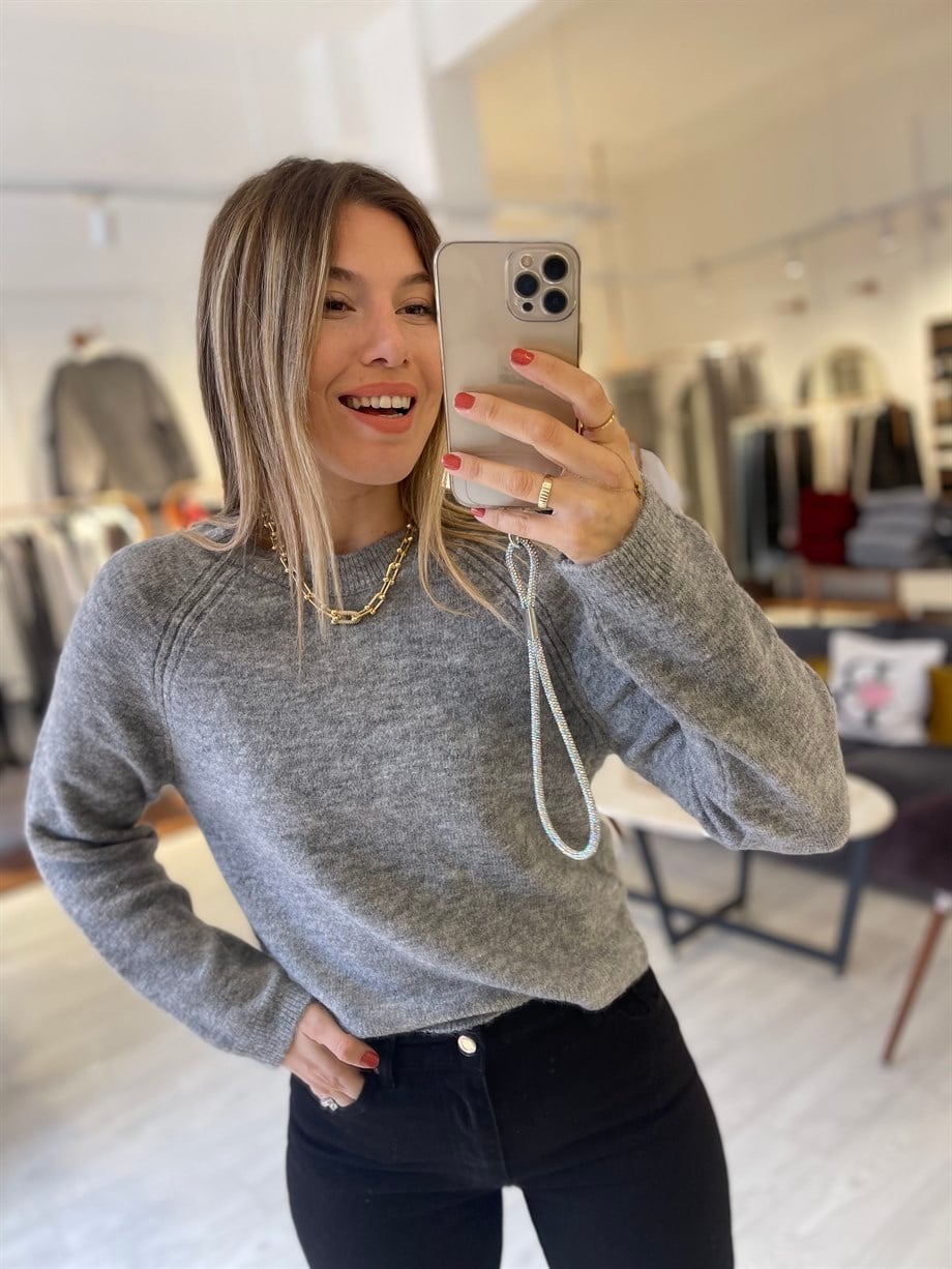 Gri Basic Yumoş Kazak