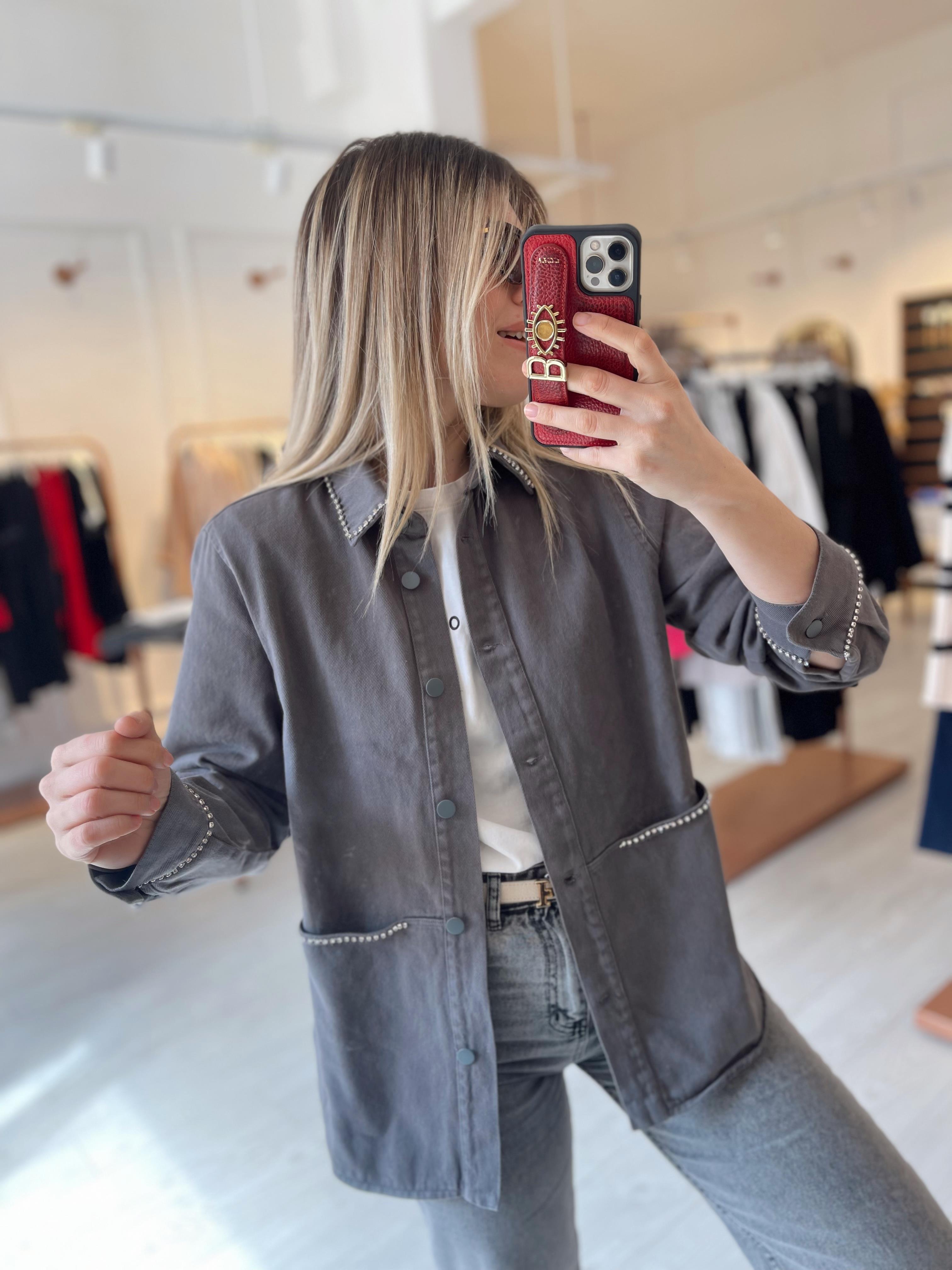 Gri Gabardin Kumaş Taş Detaylı Gömlek Ceket · 4
