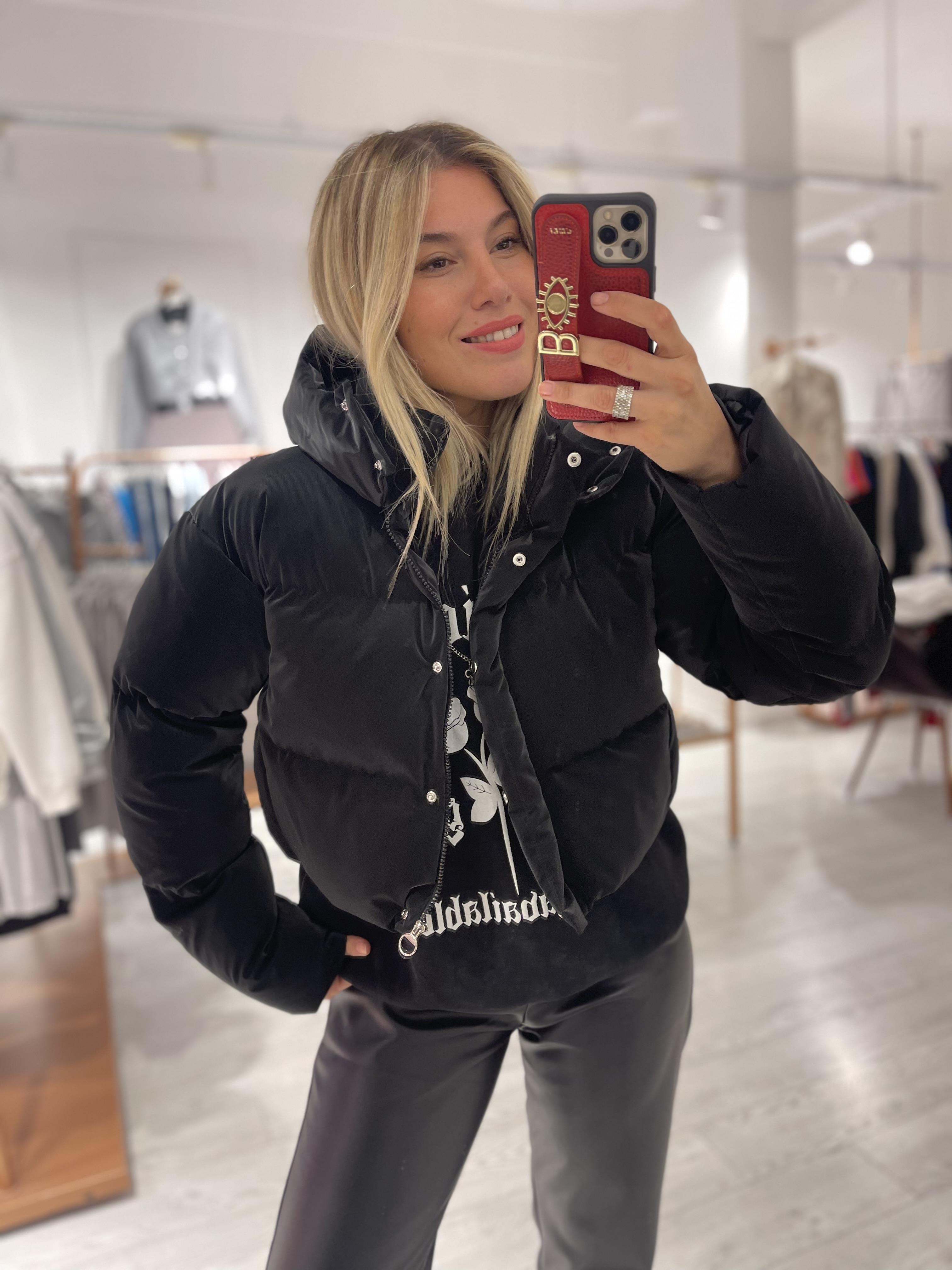 Hafif Parlak Kapüşonlu Cepli Şişme Mont