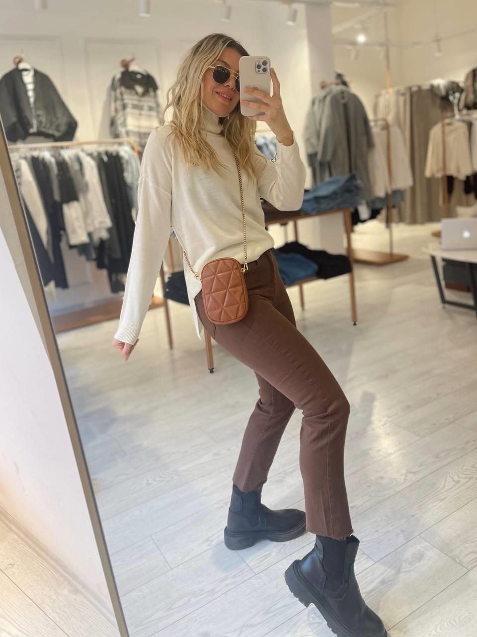 Kahverengi Orj. Marka Kesik Paça Boyfit Jean · 3