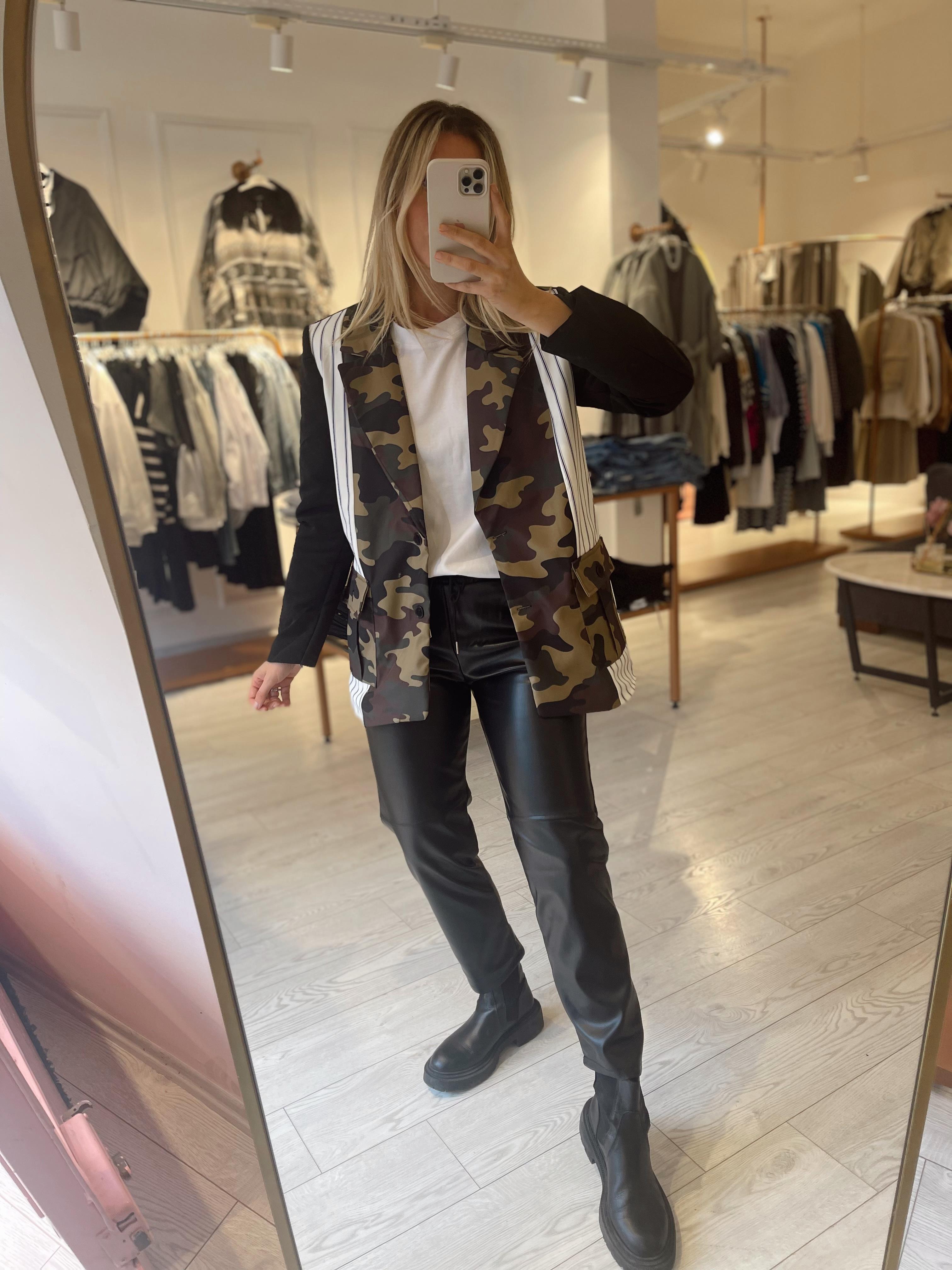 Kamuflaj Desenli Tasarım Blazer · 7