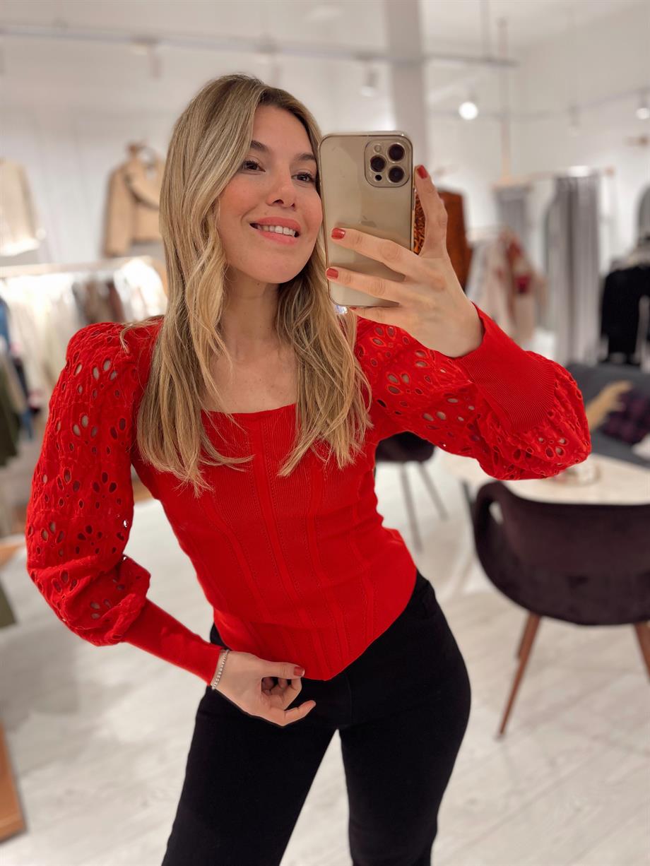 Kırmızı Prenses Kol Detaylı Korse Model Çelik Triko Bluz · 4