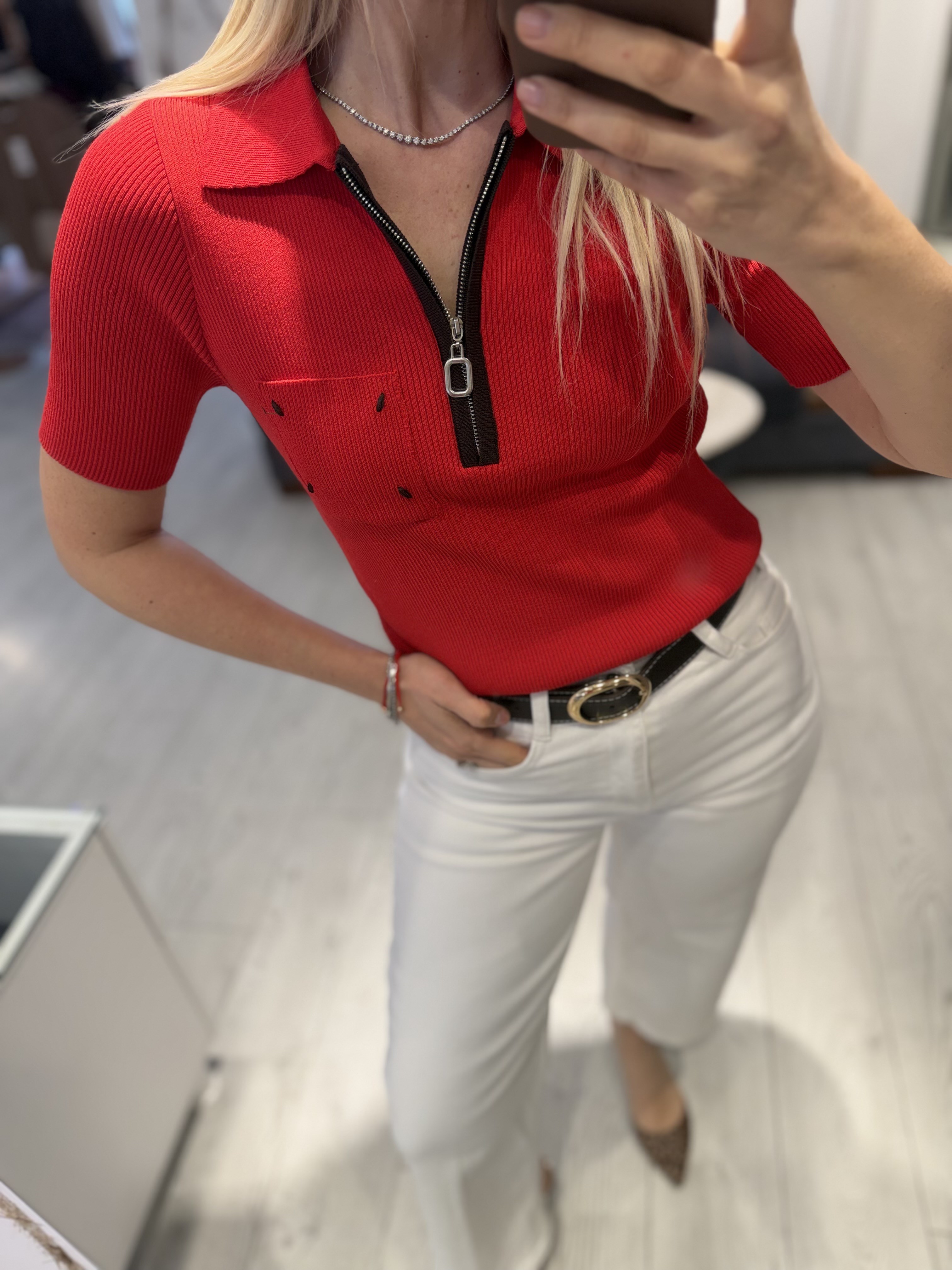 Kırmızı Cep ve Fermuar Detaylı Bluz