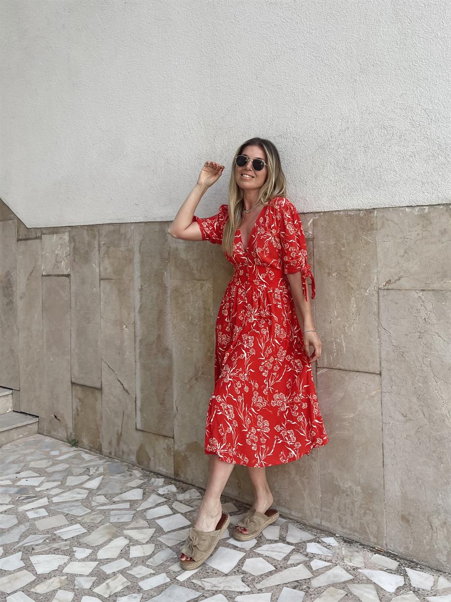 Kırmızı Desenli V Yaka Elbise
