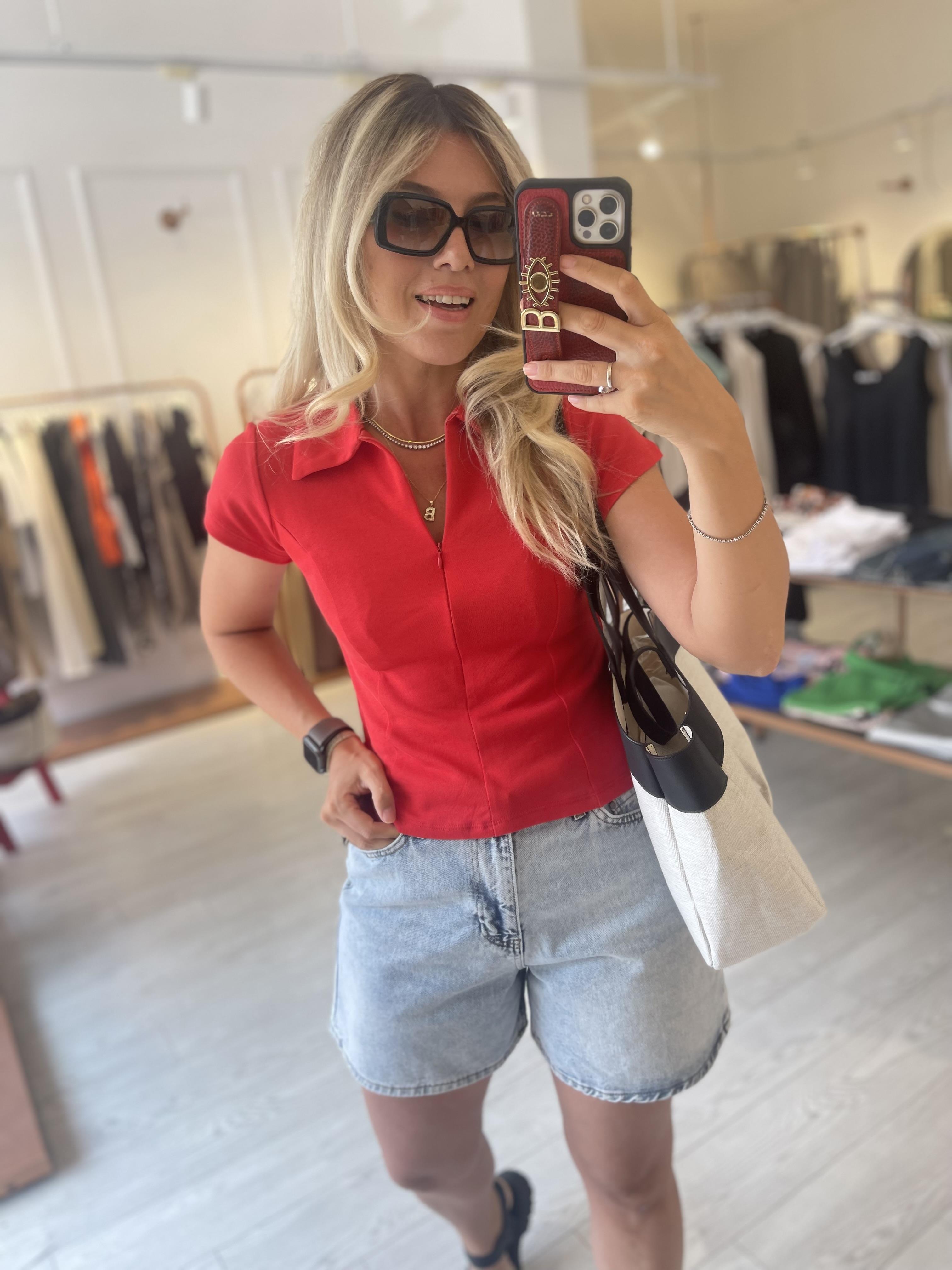Kırmızı Polo Yaka Fermuarlı Bluz · 3