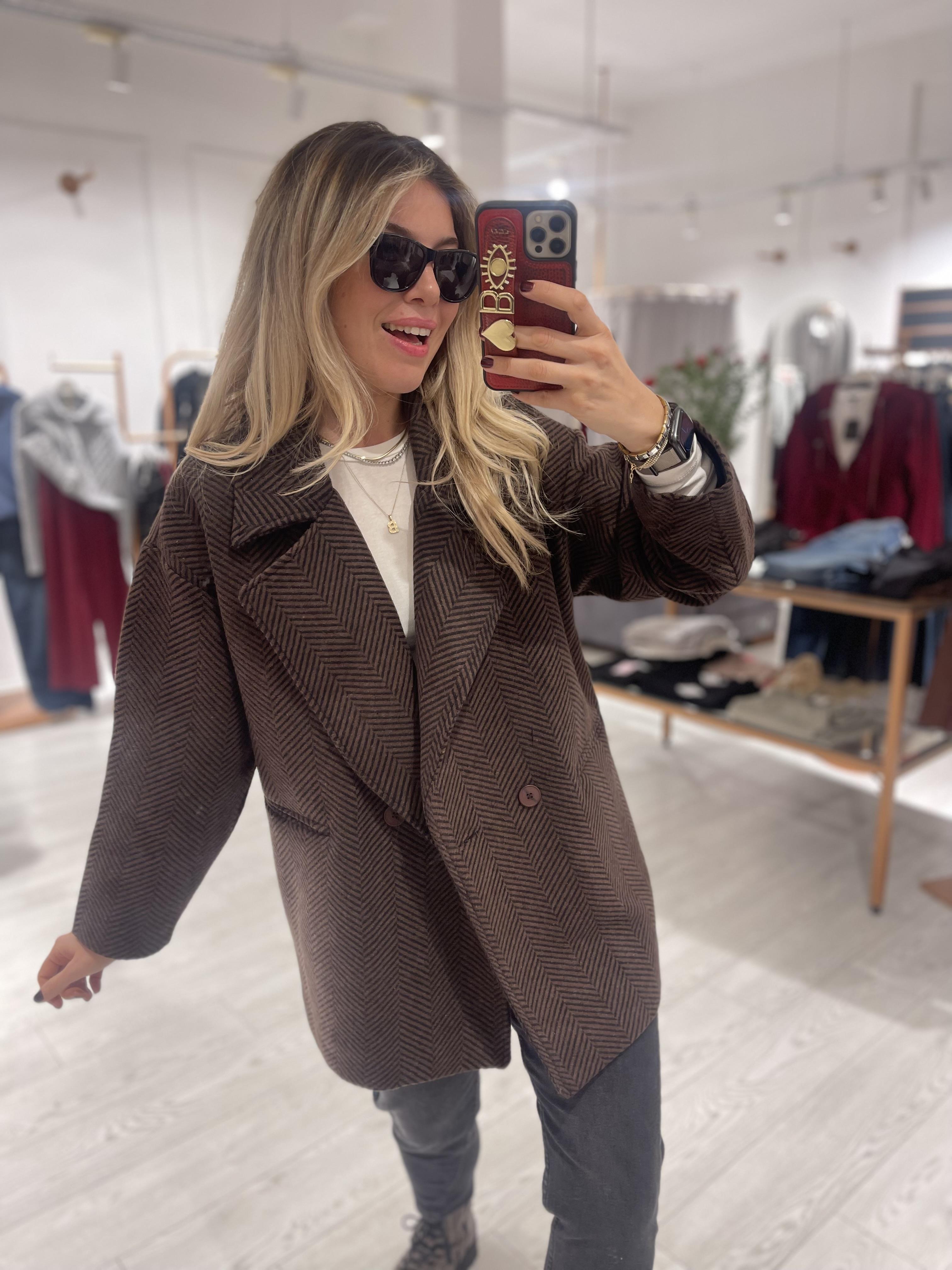 Koyu Kahve Oversize Balıksırtı Kaşe Kaban · 3