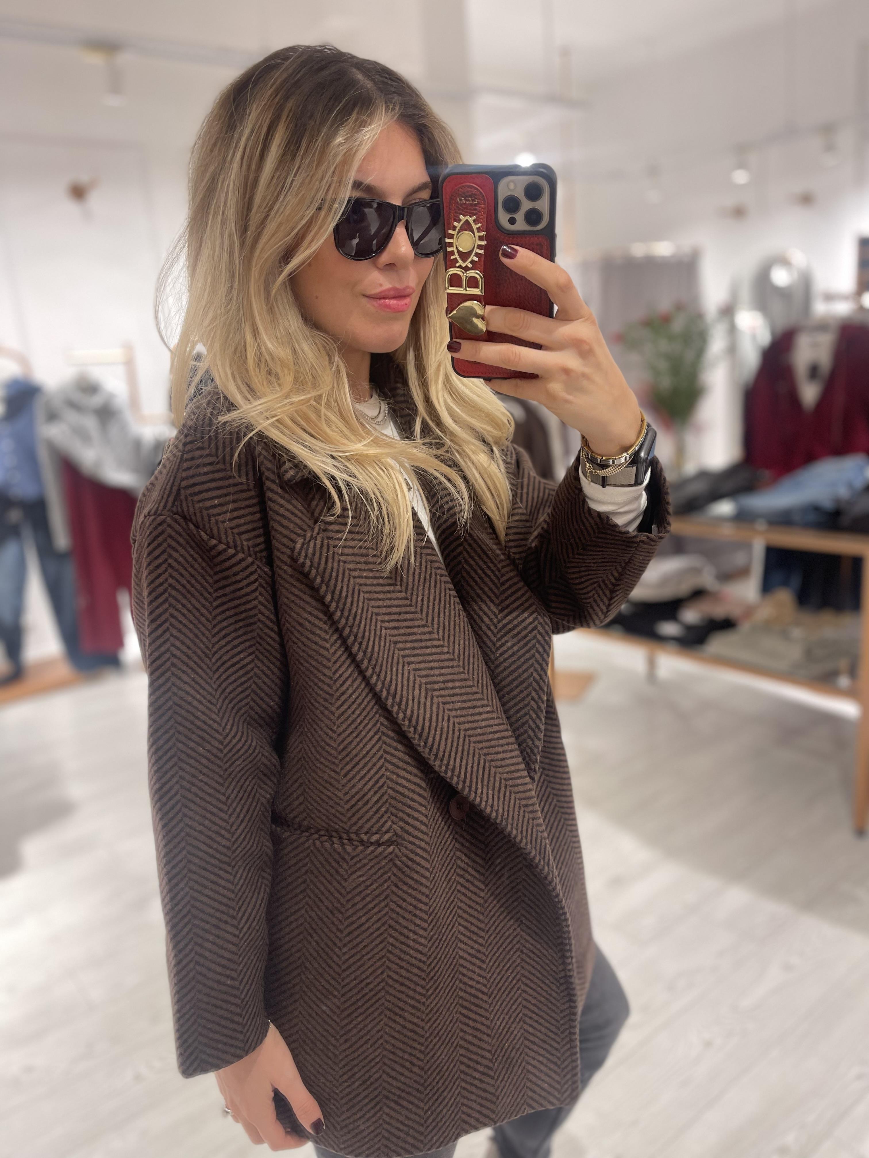 Koyu Kahve Oversize Balıksırtı Kaşe Kaban · 5