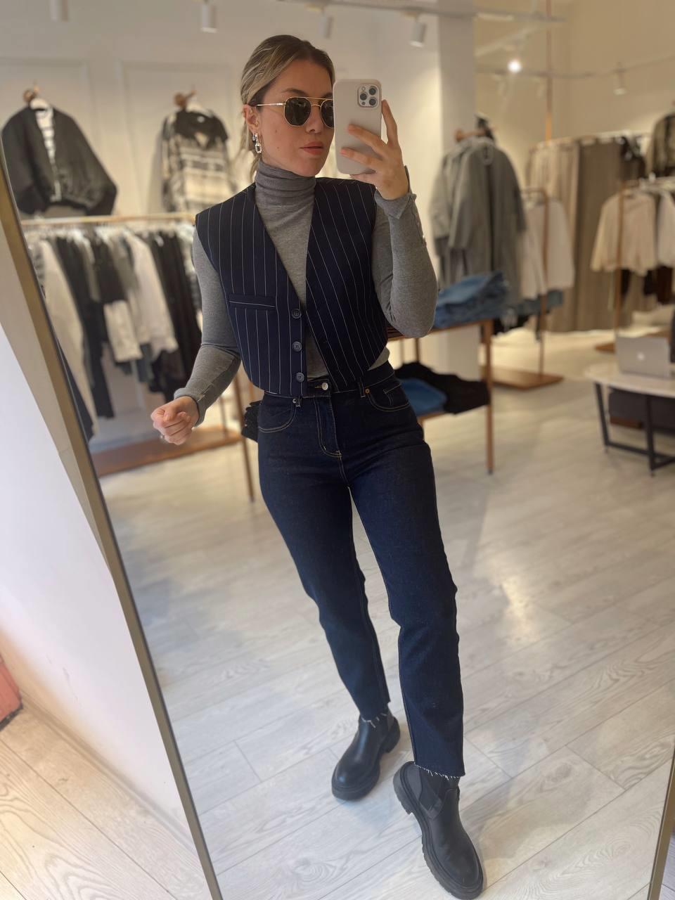 Koyu Lacivert Orj. Marka Kesik Paça Boyfit Jean 