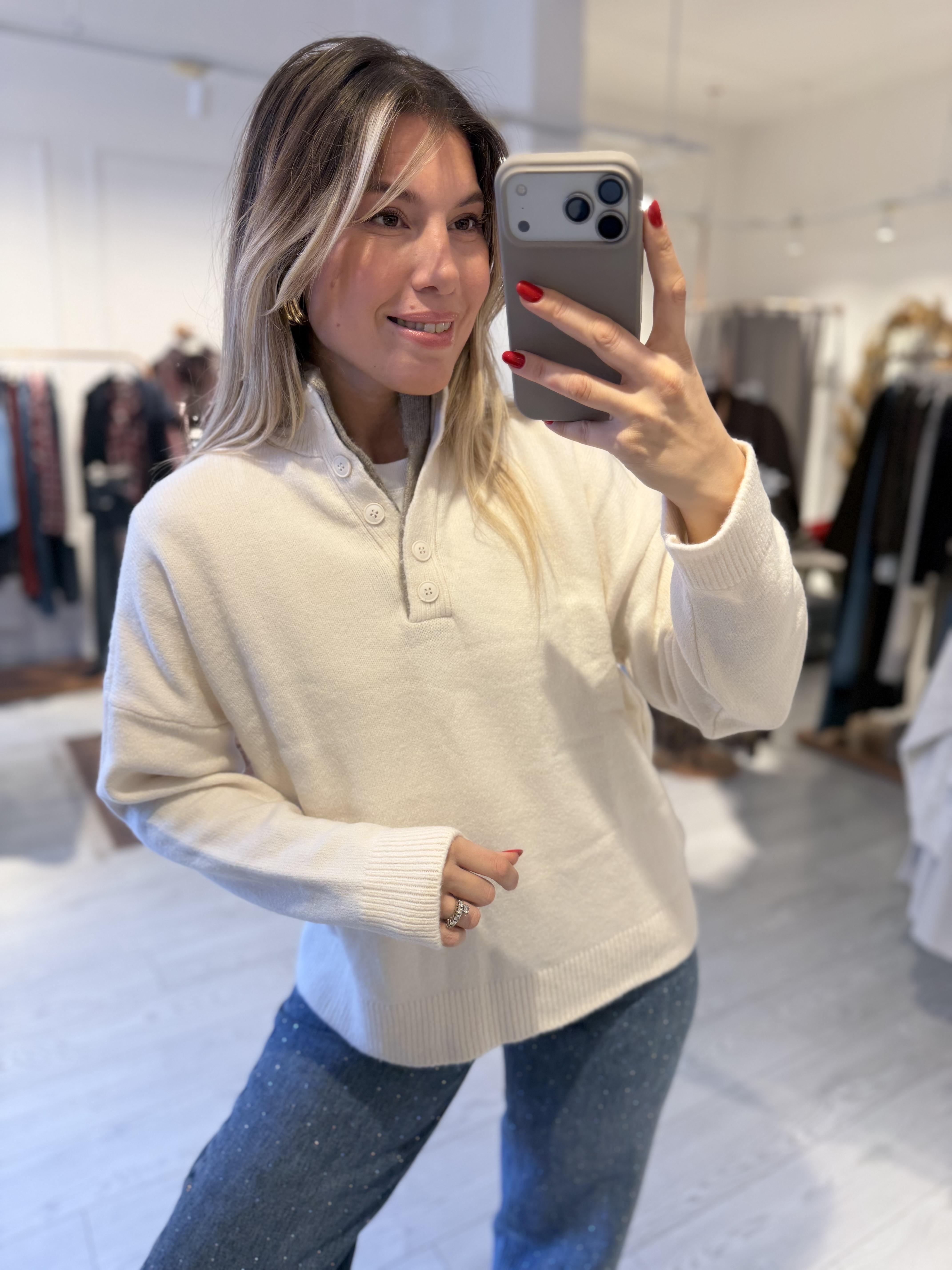 Krem-Vizon 2 patlı Düğmeli Kazak