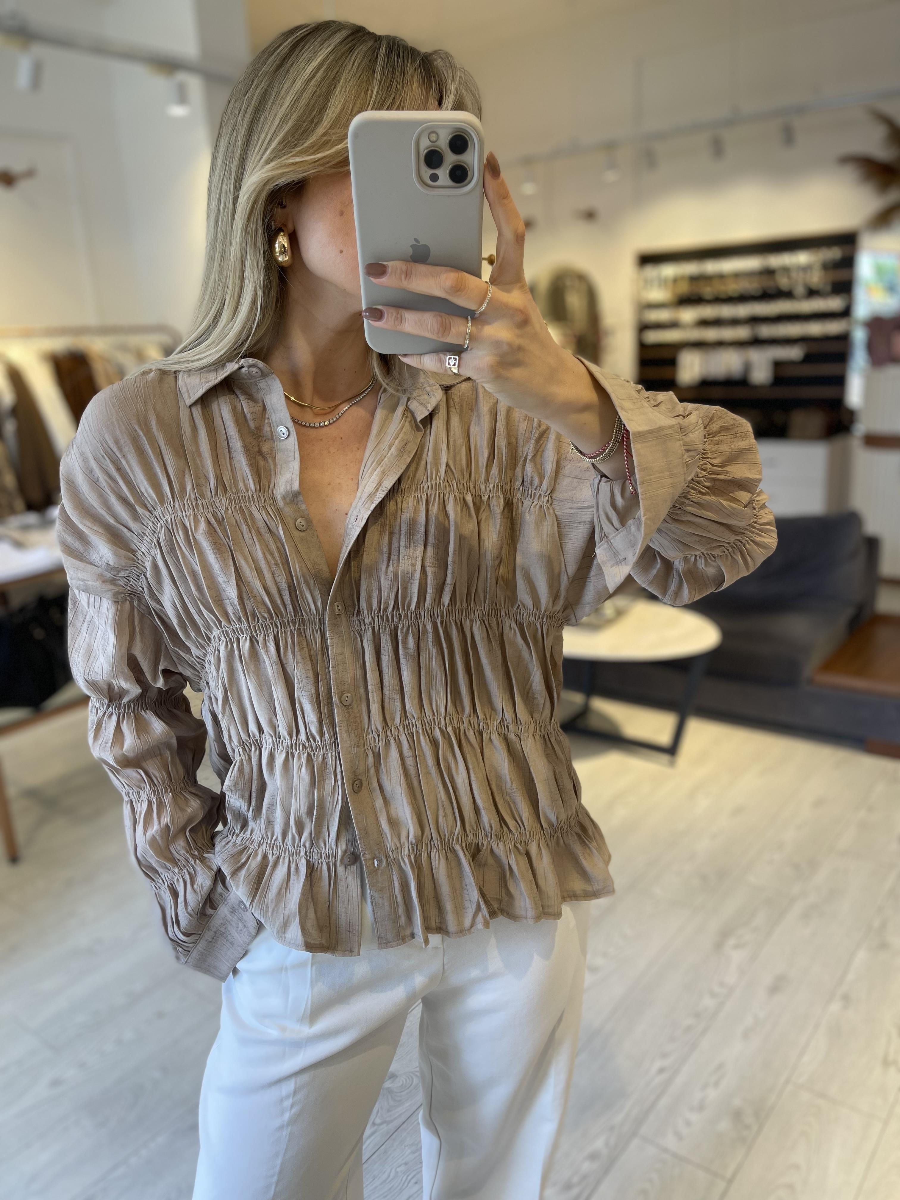 Mas.Bej Tasarım Gömlek