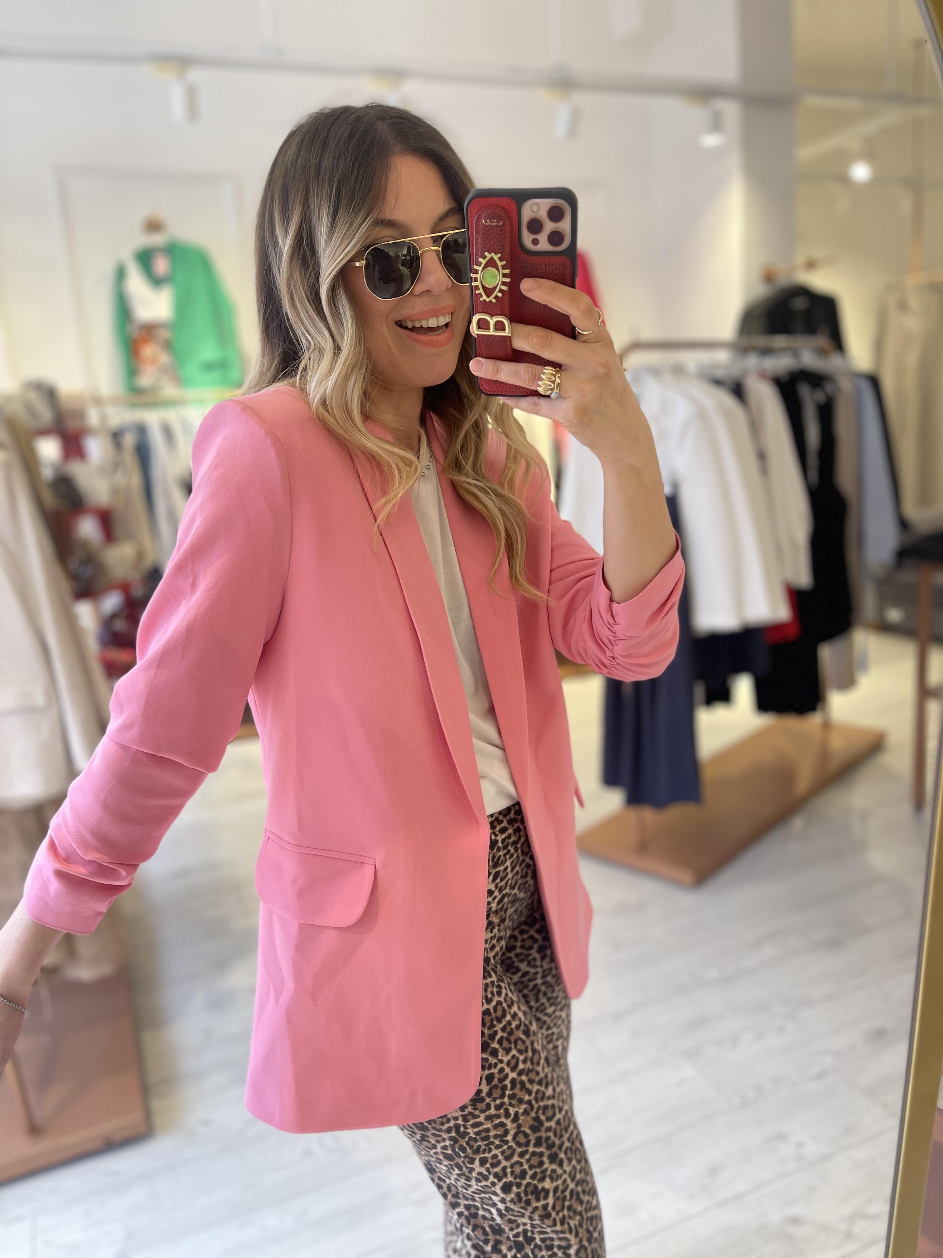 Pembe Kolları Büzgülü Blazer