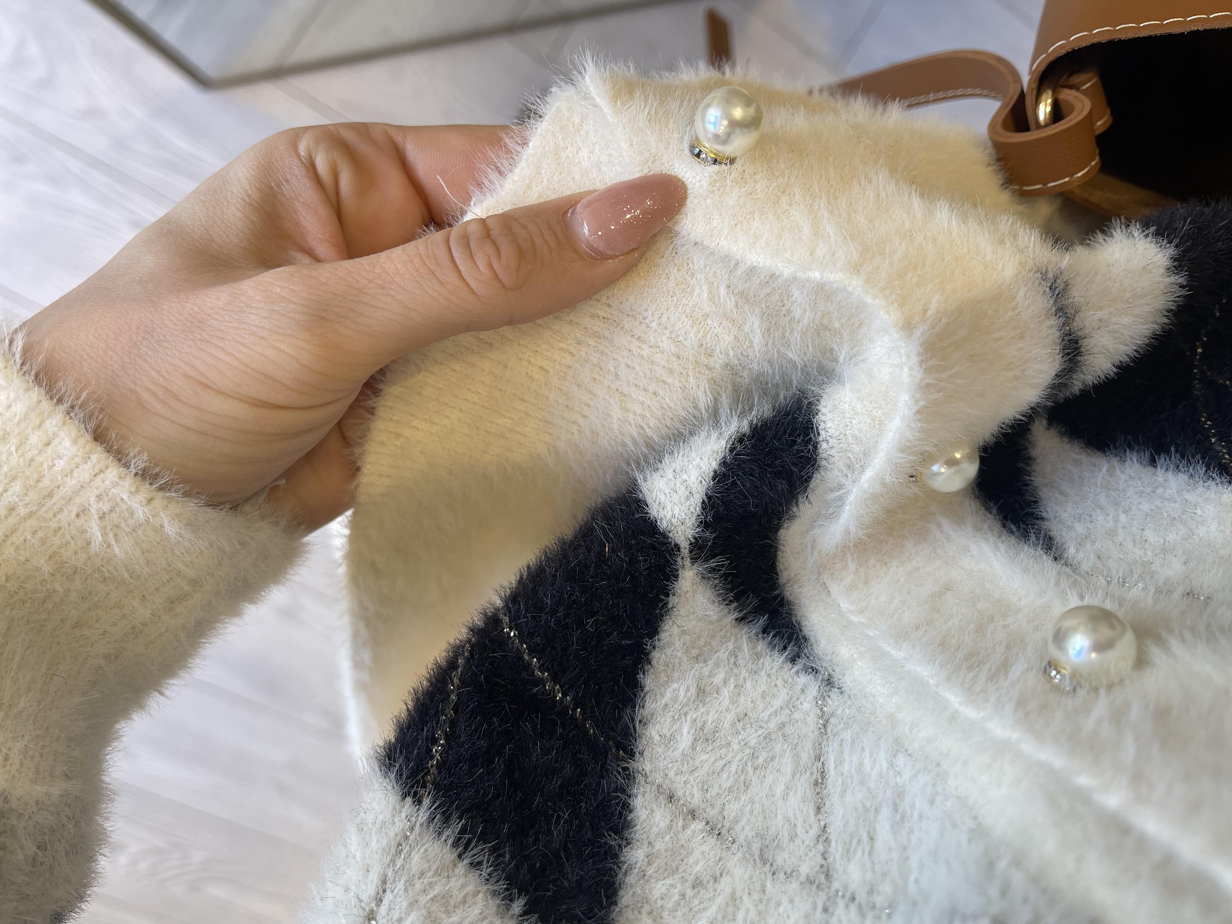 Premium Angora İnci Düğmeli Hırka · 3