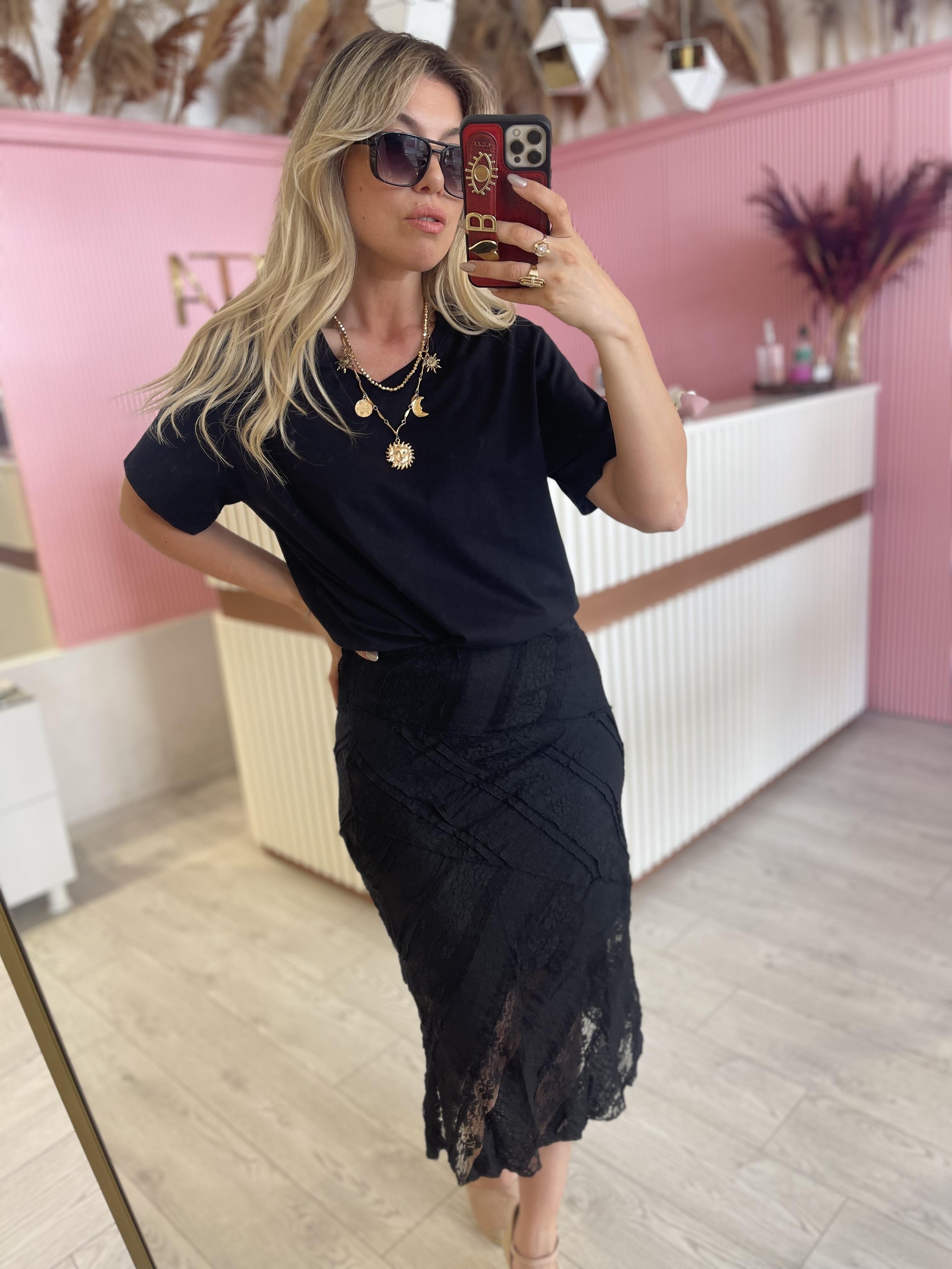 Siyah Astarlı Güpür Etek