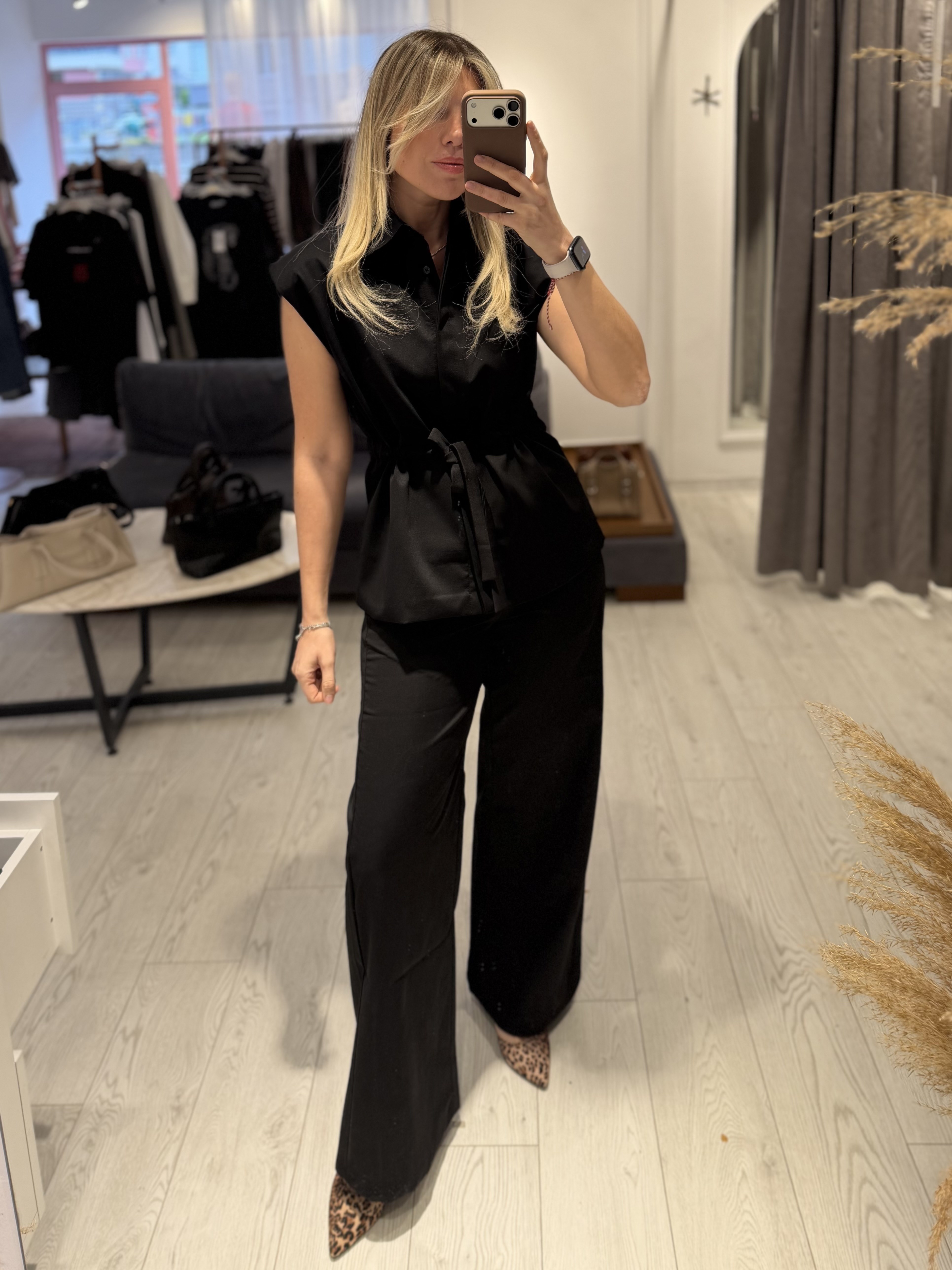 Siyah Beli Bağlamalı Yelek Pantolon Takım