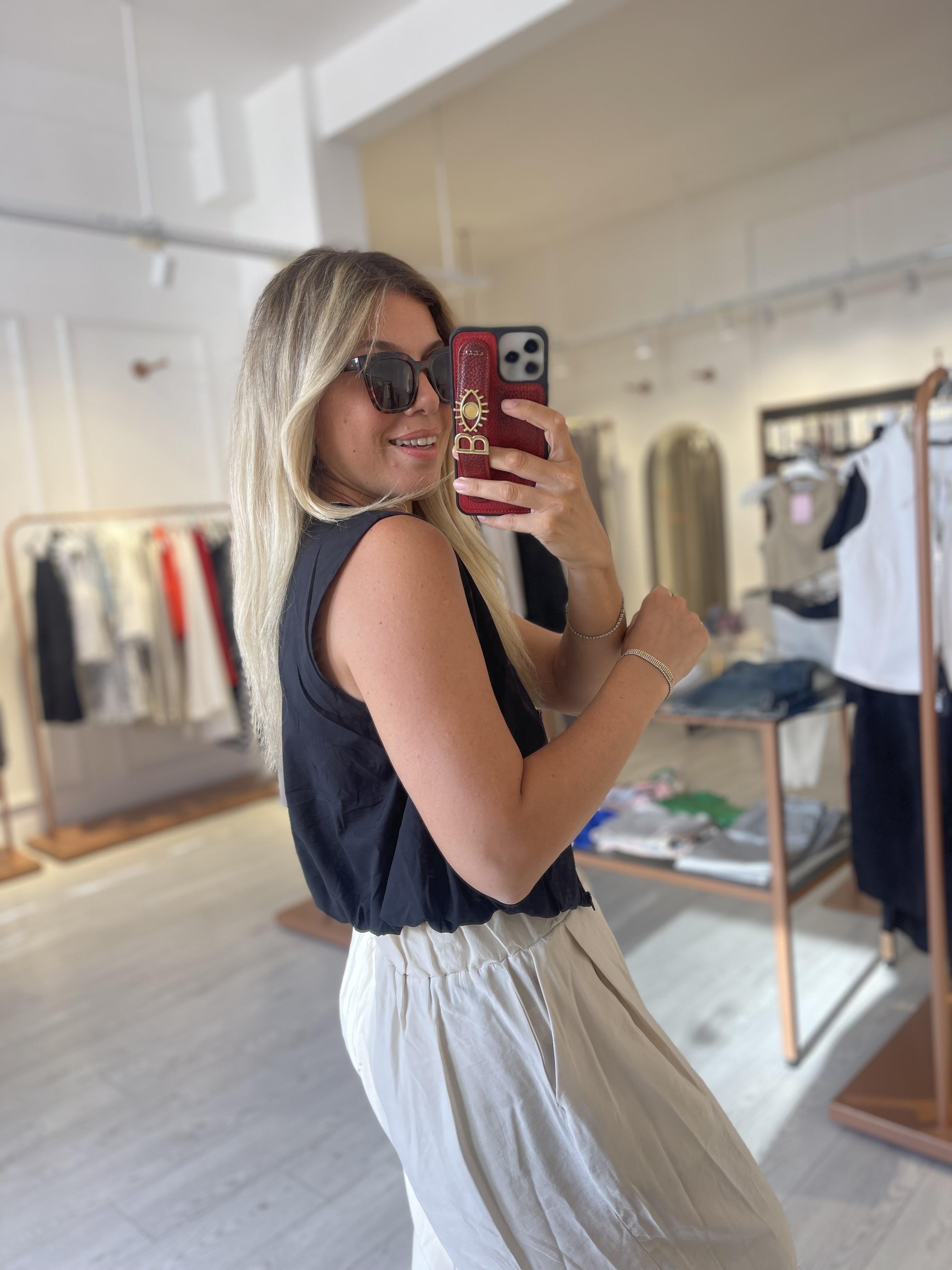 Siyah Fermuarlı Bel Lastikli Mini Yelek · 2
