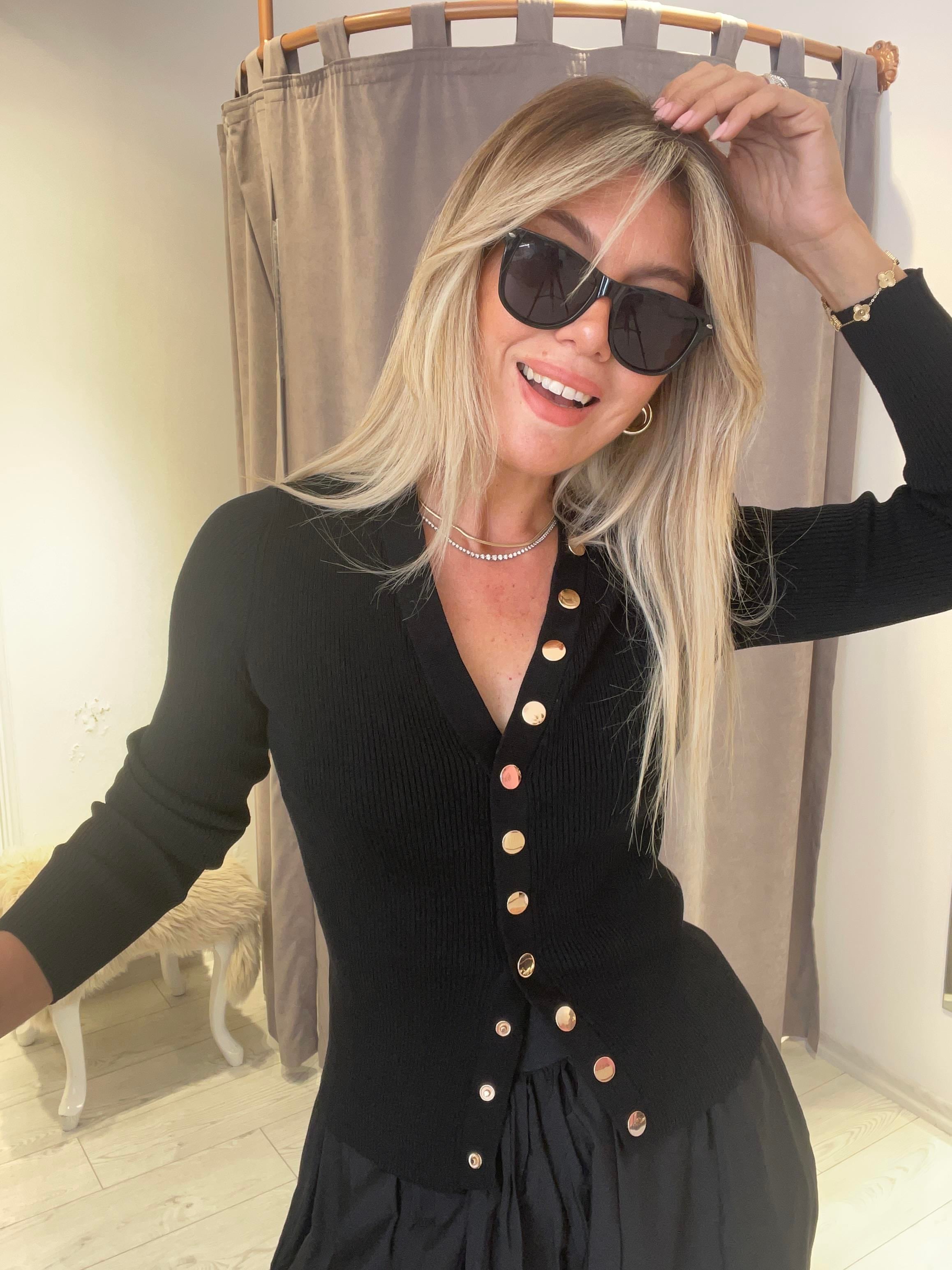 Siyah Gold Düğme Detaylı Çelik Triko Hırka