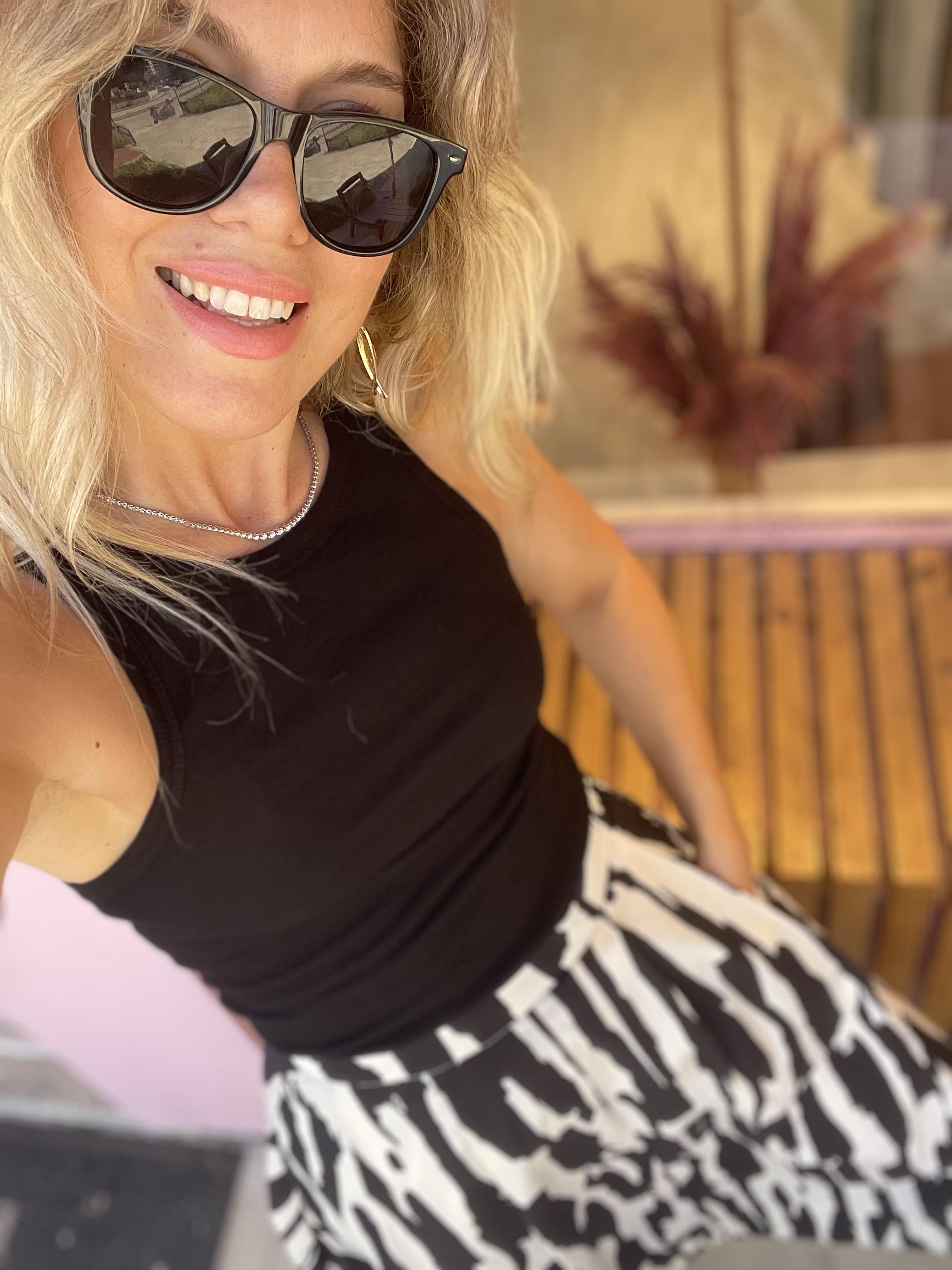 Siyah Halter Yaka Uzun Bluz