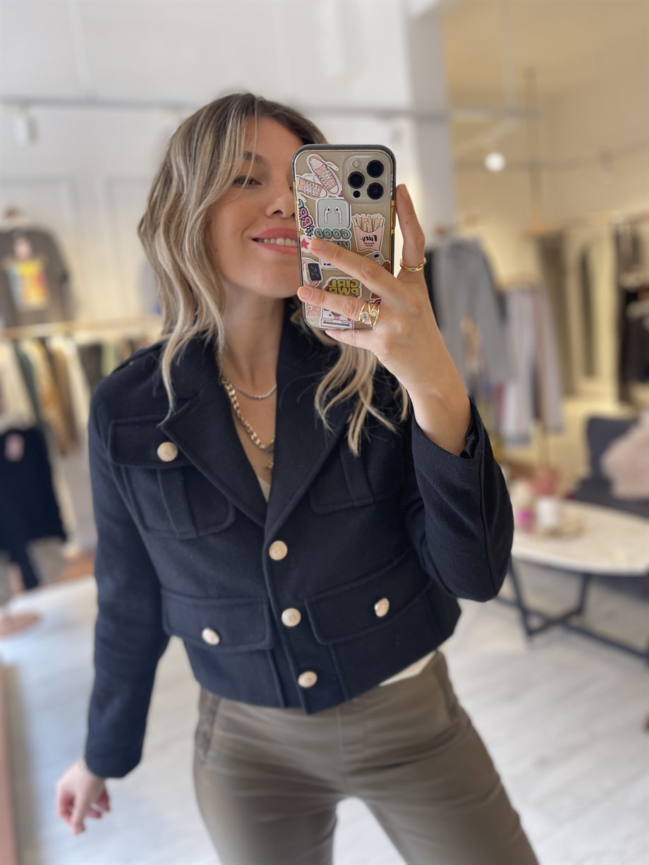 Siyah Kaşe Apoletli Ceket